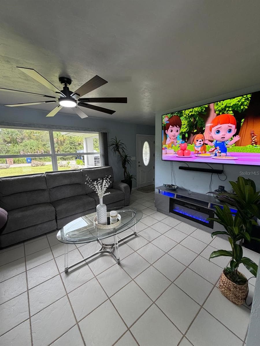 Single Family Residence at 704 CLEVELAND AVE, LEHIGH ACRES, photo 9 of 50