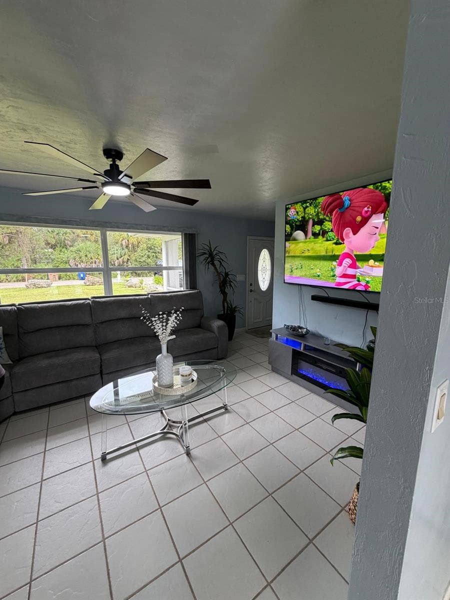 Single Family Residence at 704 CLEVELAND AVE, LEHIGH ACRES, photo 10 of 50