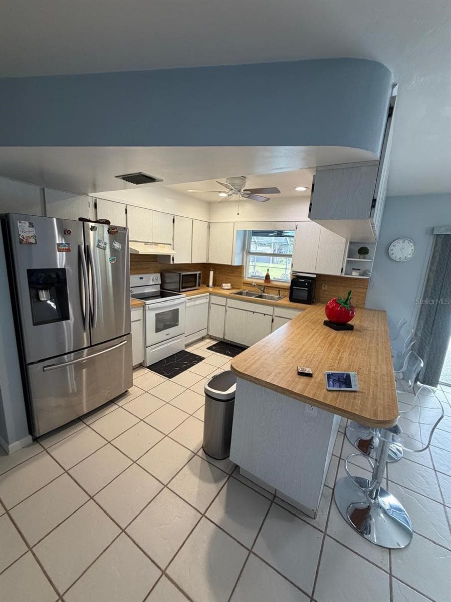 Single Family Residence at 704 CLEVELAND AVE, LEHIGH ACRES, photo 13 of 50