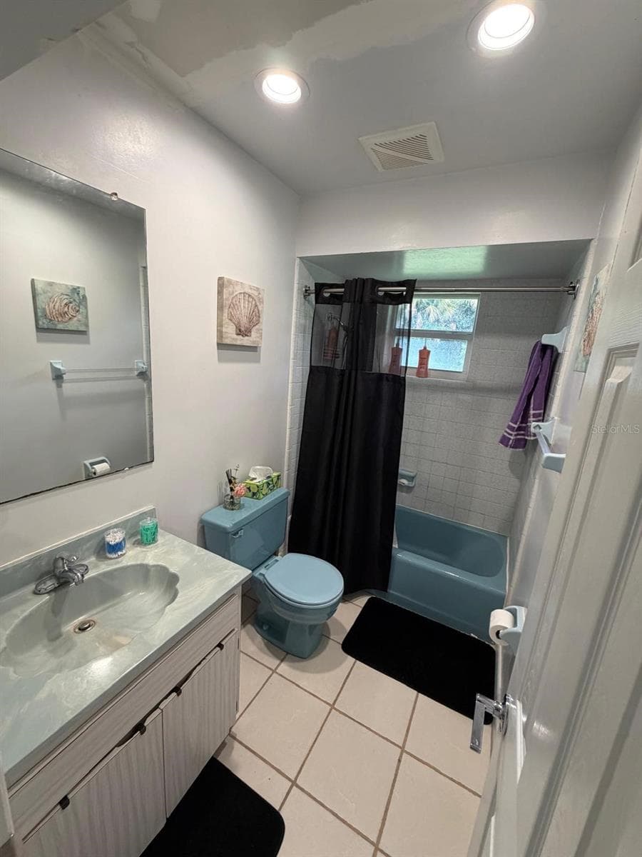 Single Family Residence at 704 CLEVELAND AVE, LEHIGH ACRES, photo 27 of 50