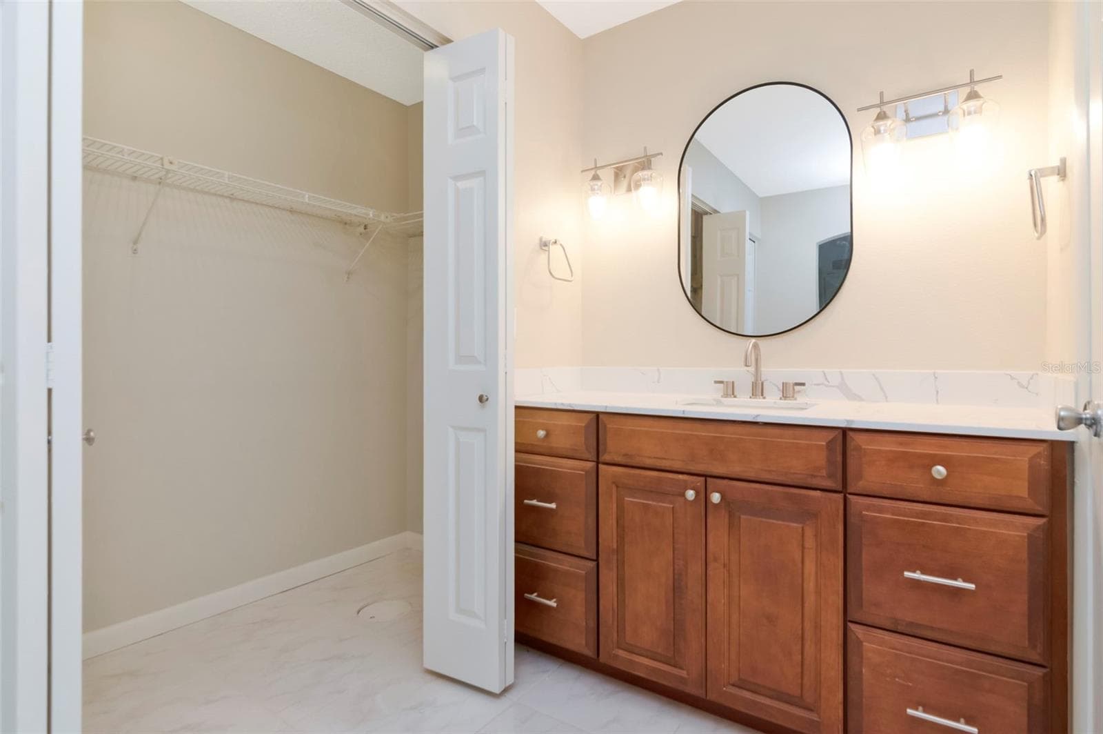 Primary Bath & Closet - 1967 BECKETT LAKE DR, CLEARWATER