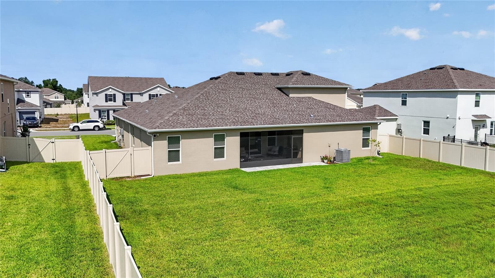 Single Family Residence at 4937 GOLDEN ZENITH WAY, MOUNT DORA, photo 47 of 53