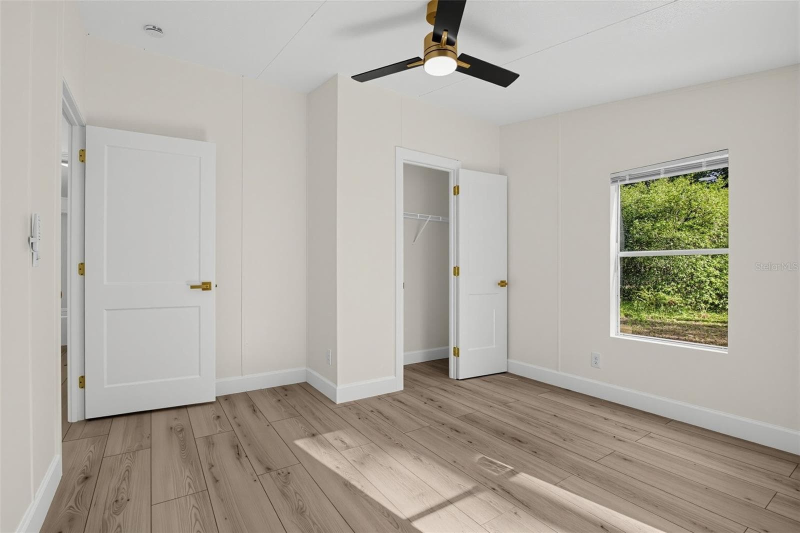 Manufactured Home at 124 HOUR GLASS CIR, HAWTHORNE, photo 22 of 30