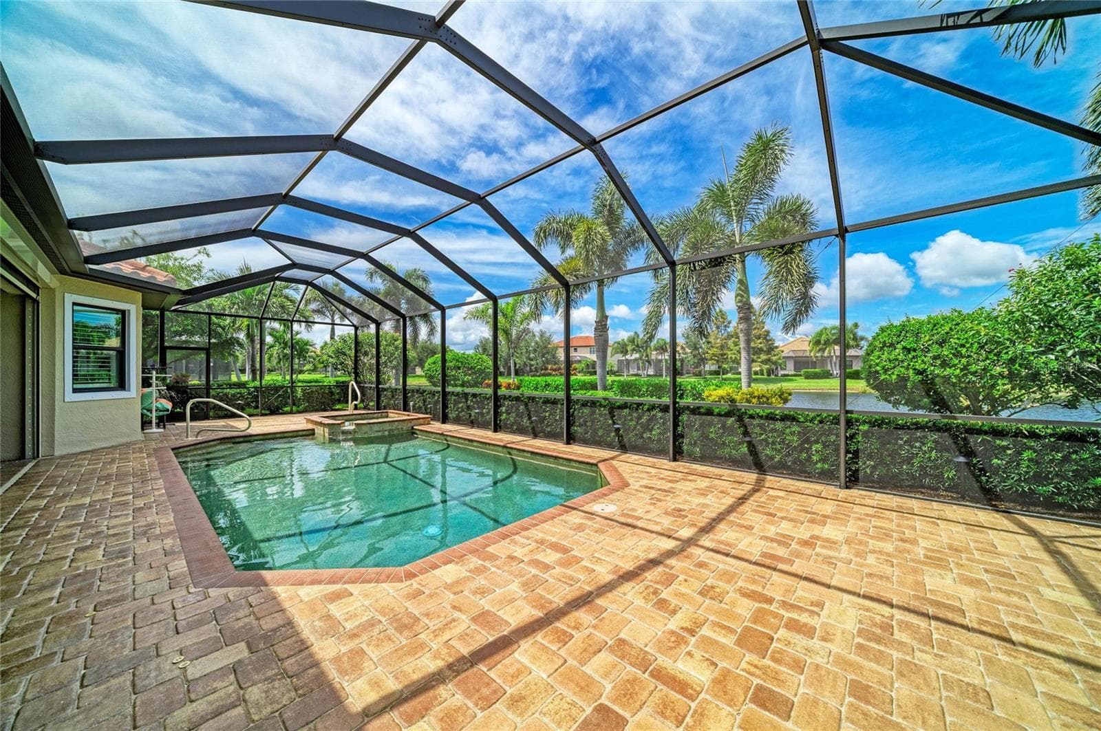 Single Family Residence at 13213 BRIDGEPORT XING, BRADENTON, photo 9 of 47