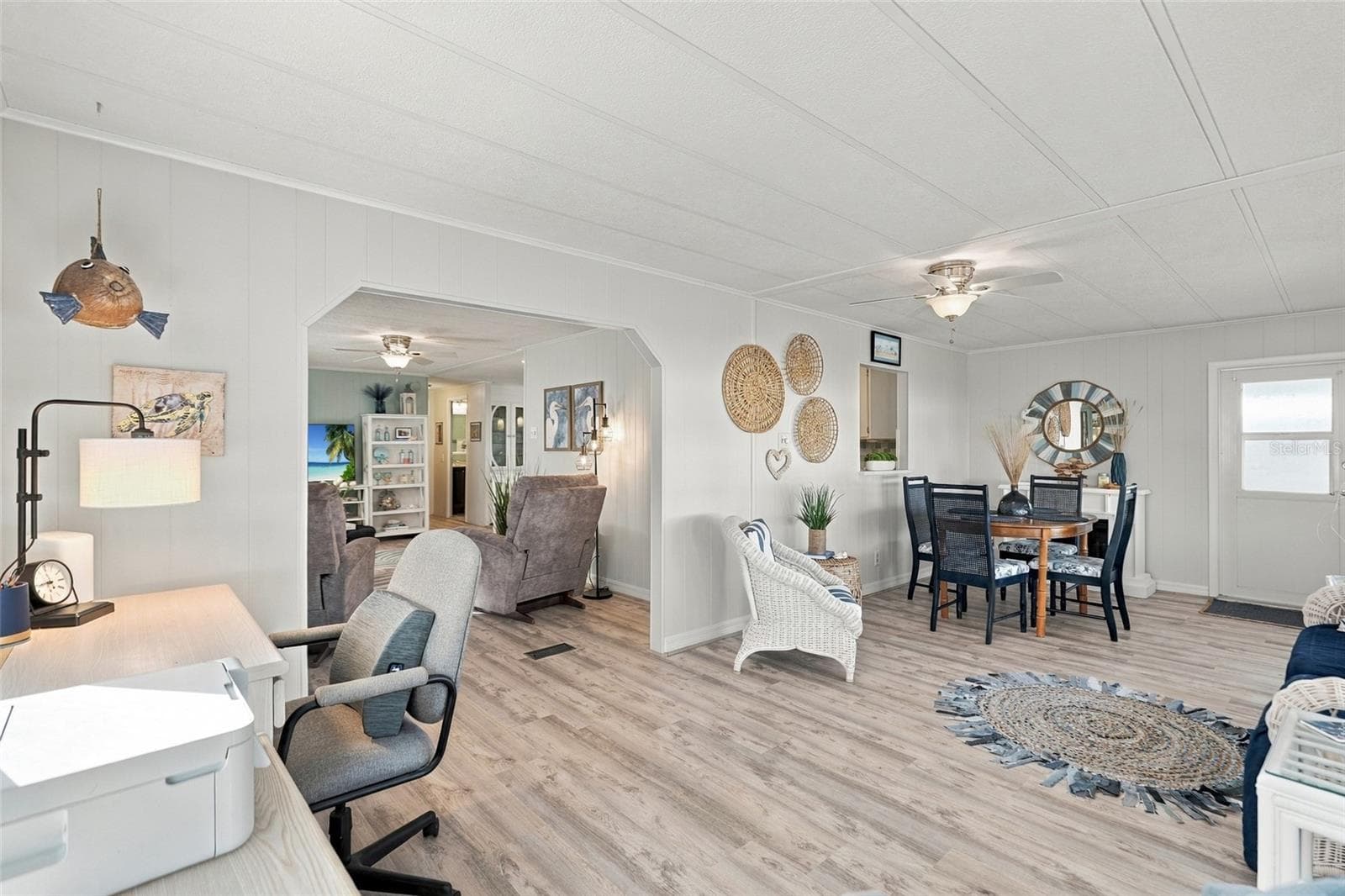 Manufactured Home at 17 LAFITTE DR, NOKOMIS, photo 5 of 36