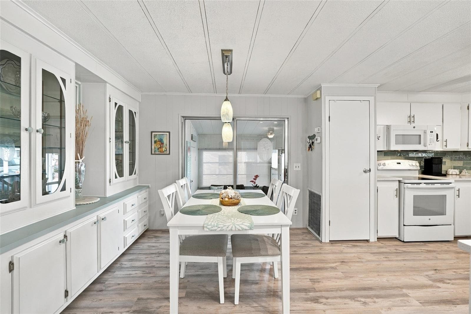 Manufactured Home at 17 LAFITTE DR, NOKOMIS, photo 10 of 36