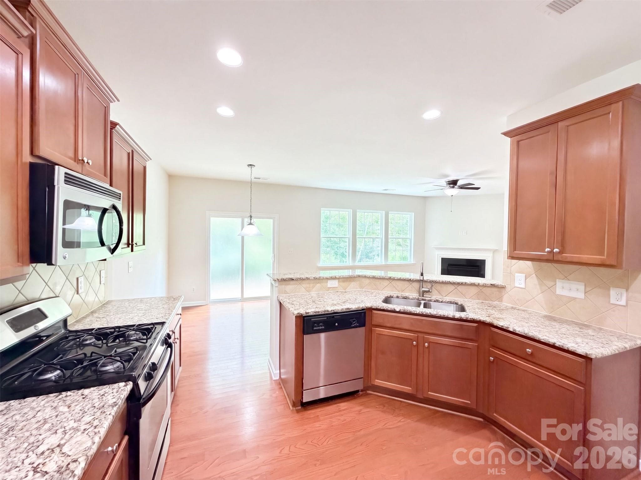 Single Family Residence at 7230 Kinley Commons Lane, Charlotte, photo 21 of 24