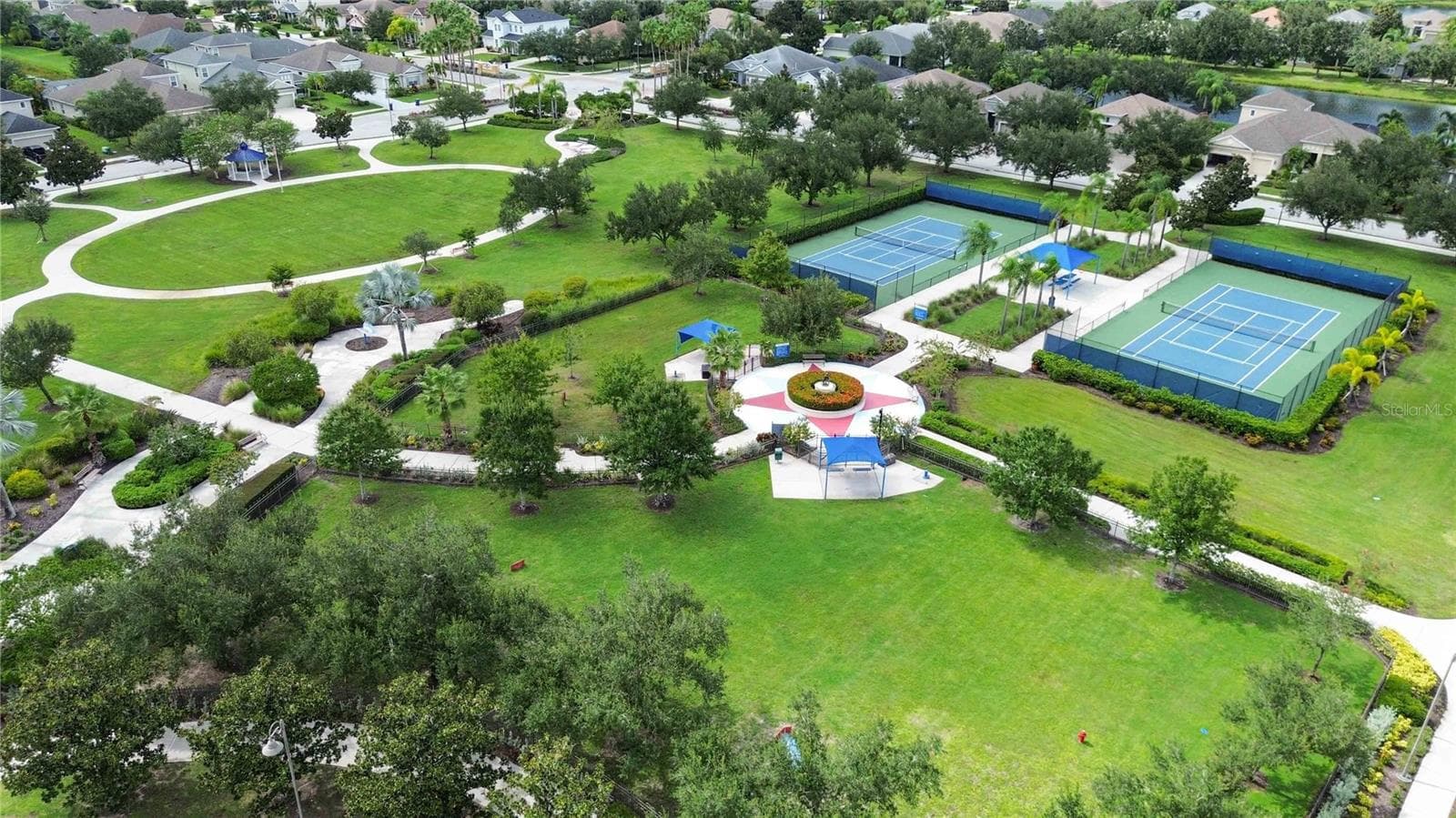 Single Family Residence at 11419 PIEDMONT PARK XING, BRADENTON, photo 41 of 55