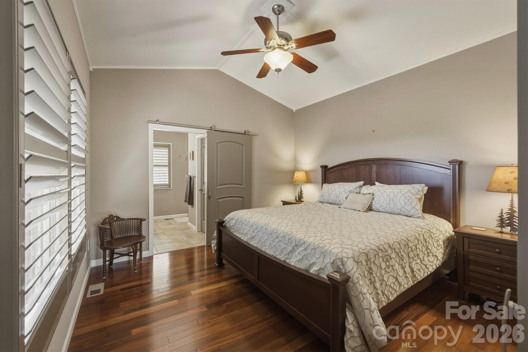 Guest Bedroom - 315 Lakeview Trail, Nebo