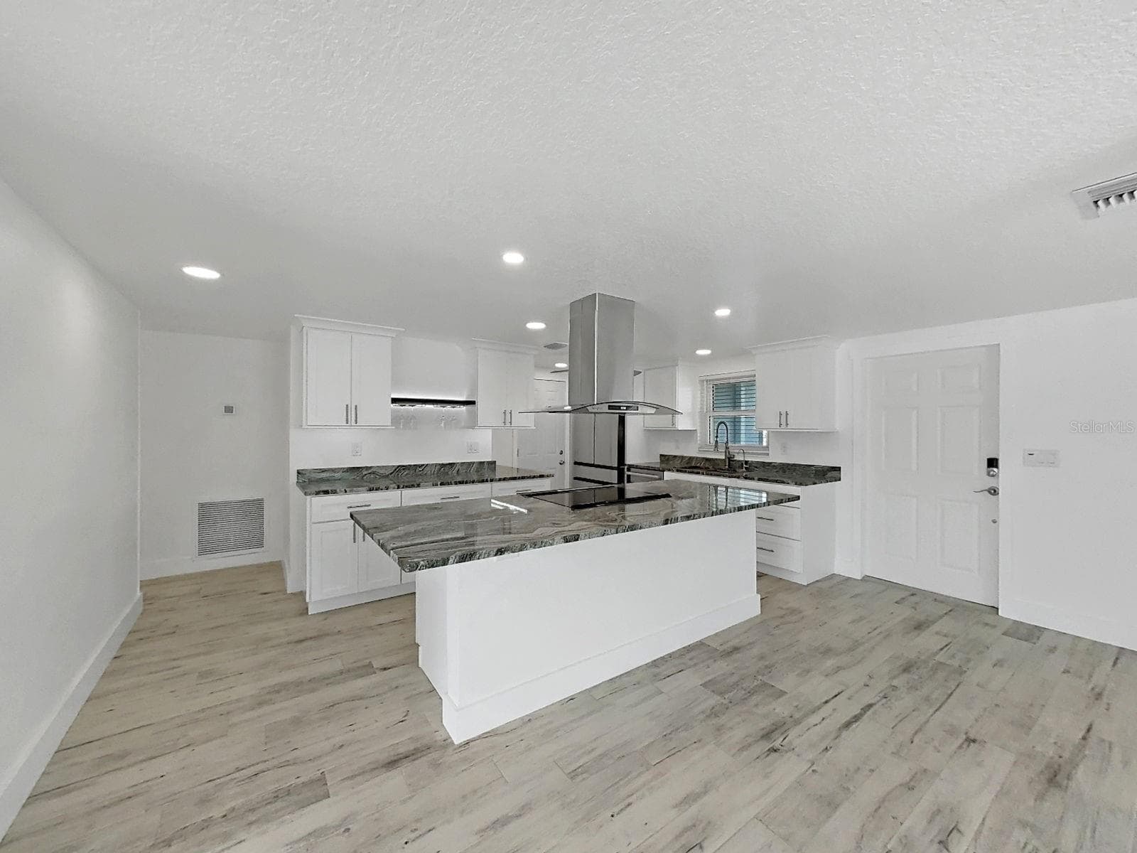 Single Family Residence at 4156 FLORAMAR TER, NEW PORT RICHEY, photo 12 of 39