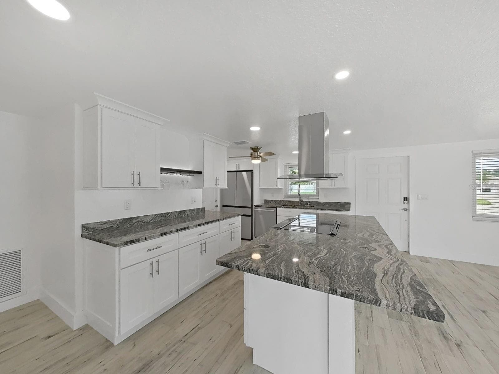 Single Family Residence at 4156 FLORAMAR TER, NEW PORT RICHEY, photo 15 of 39