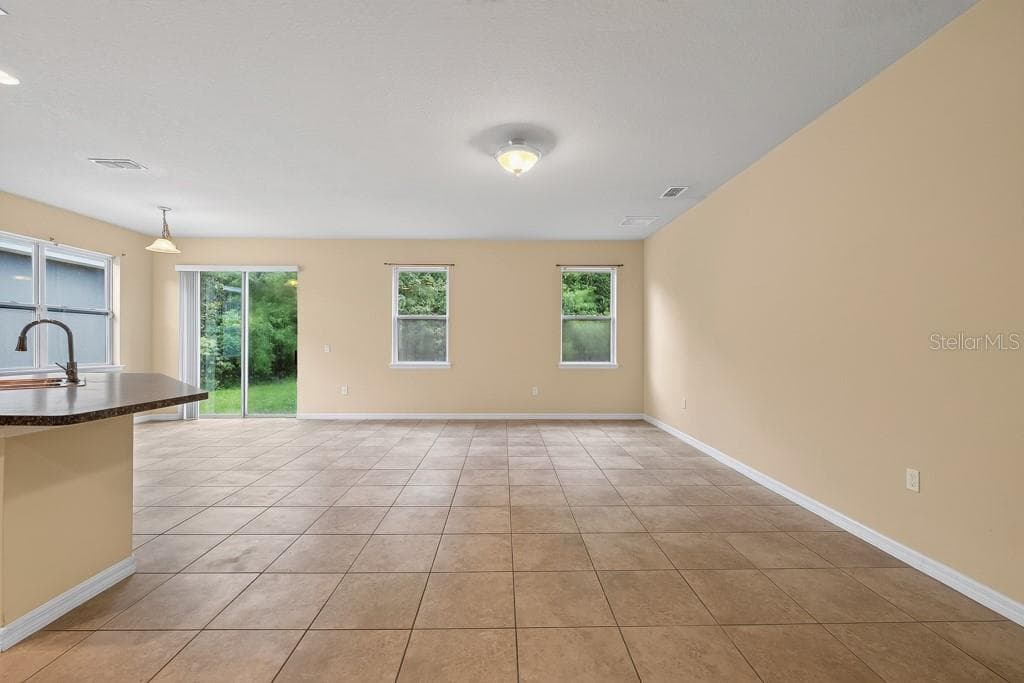 Single Family Residence at 11601 TANGLE STONE DR, GIBSONTON, photo 3 of 54