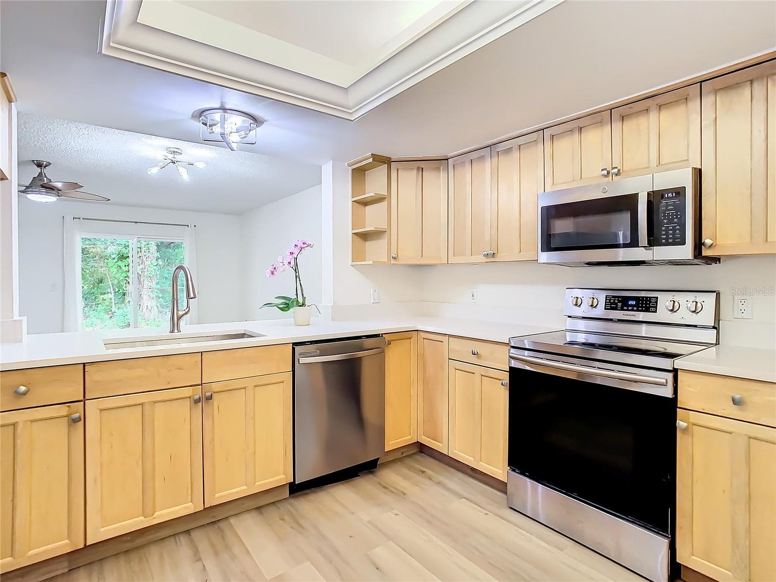 Townhouse at 11237 CEDAR HOLLOW LN, TAMPA, photo 10 of 30