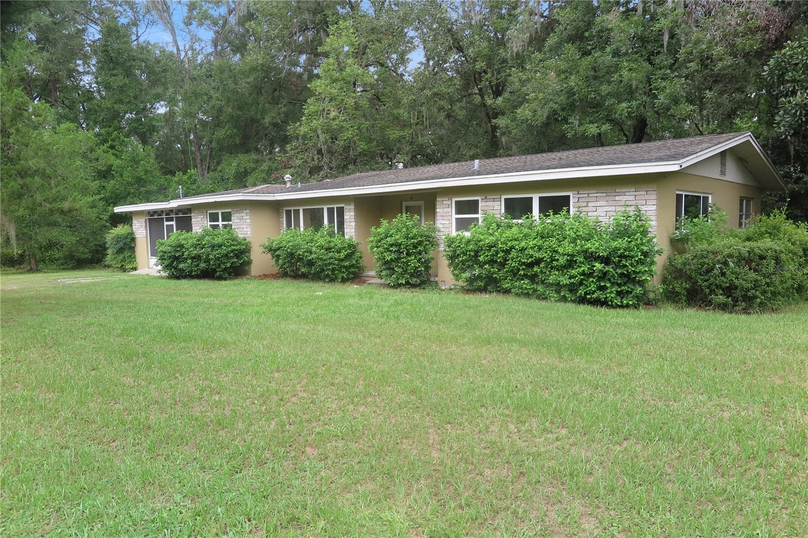 Single Family Residence at 23376 NW COUNTY ROAD 236, HIGH SPRINGS, photo 3 of 36