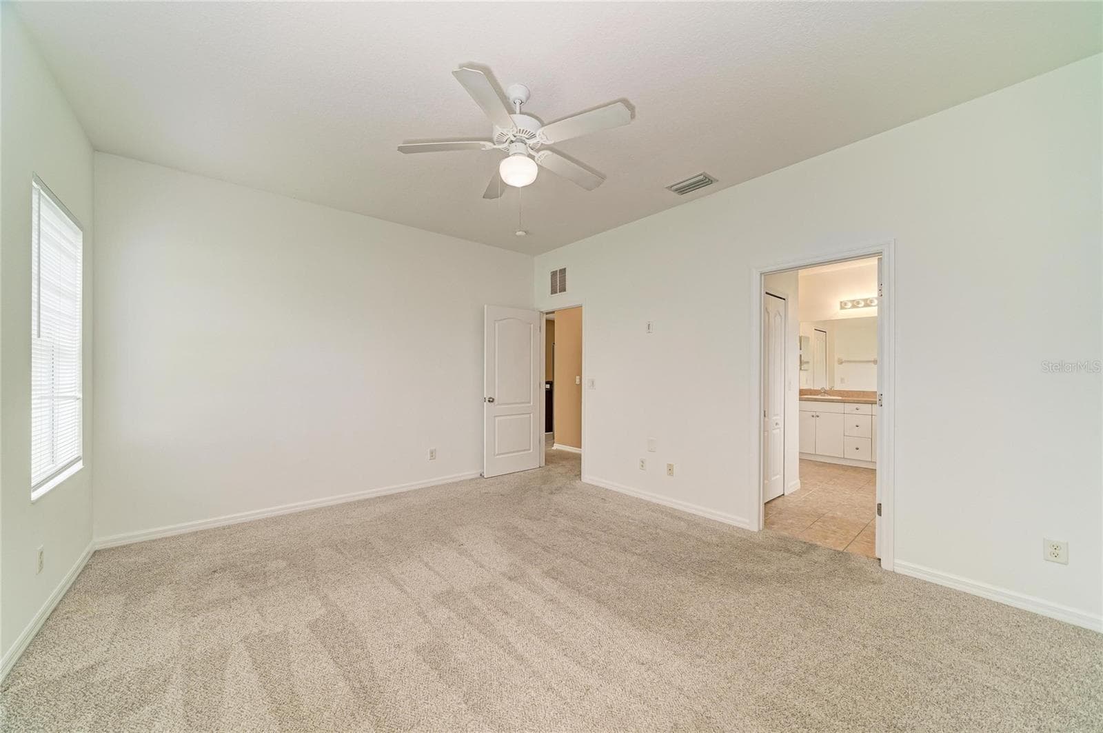 Single Family Residence at 4907 BOSTON COMMON GLN, BRADENTON, photo 23 of 47