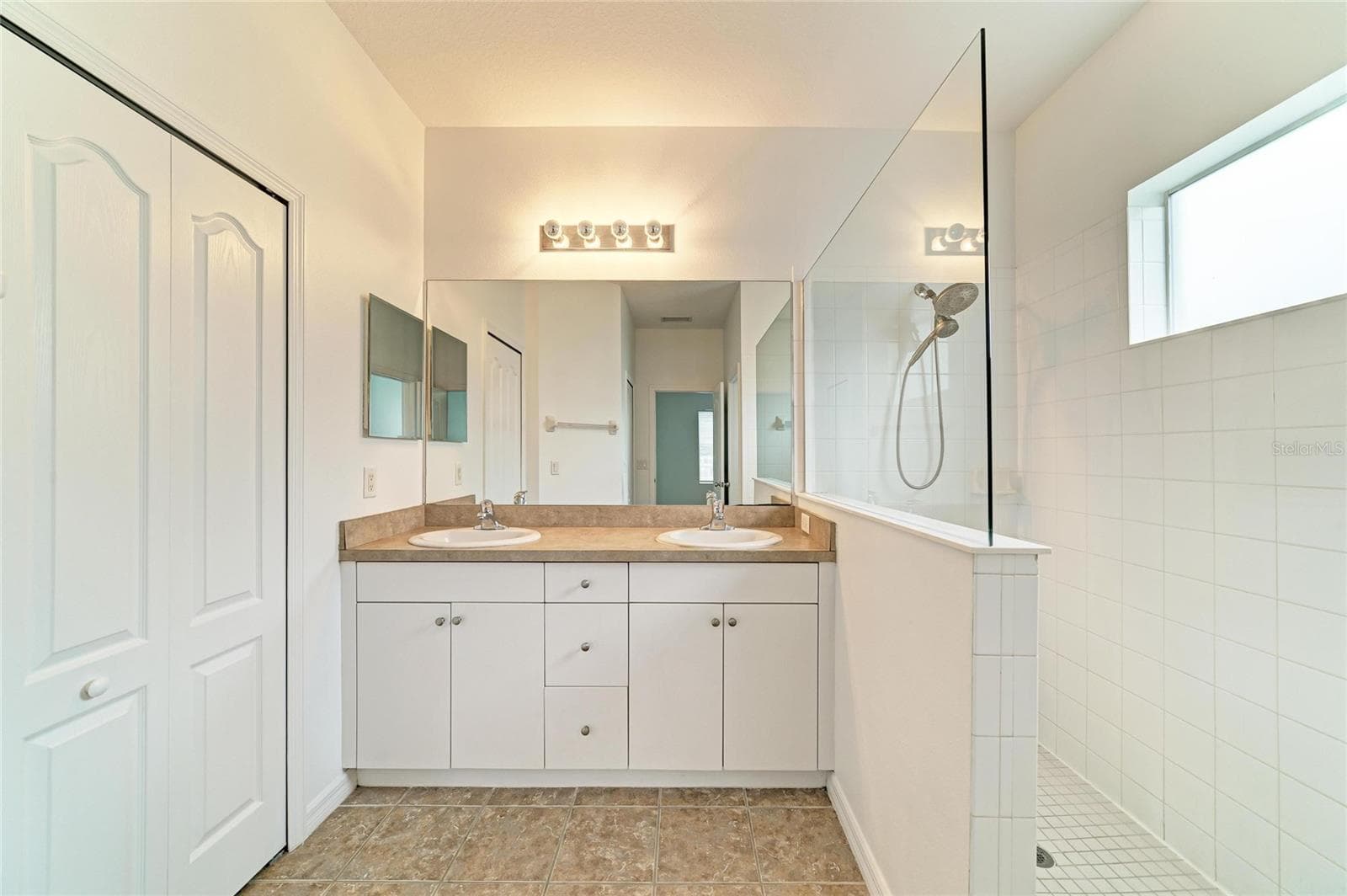 Single Family Residence at 4907 BOSTON COMMON GLN, BRADENTON, photo 24 of 47