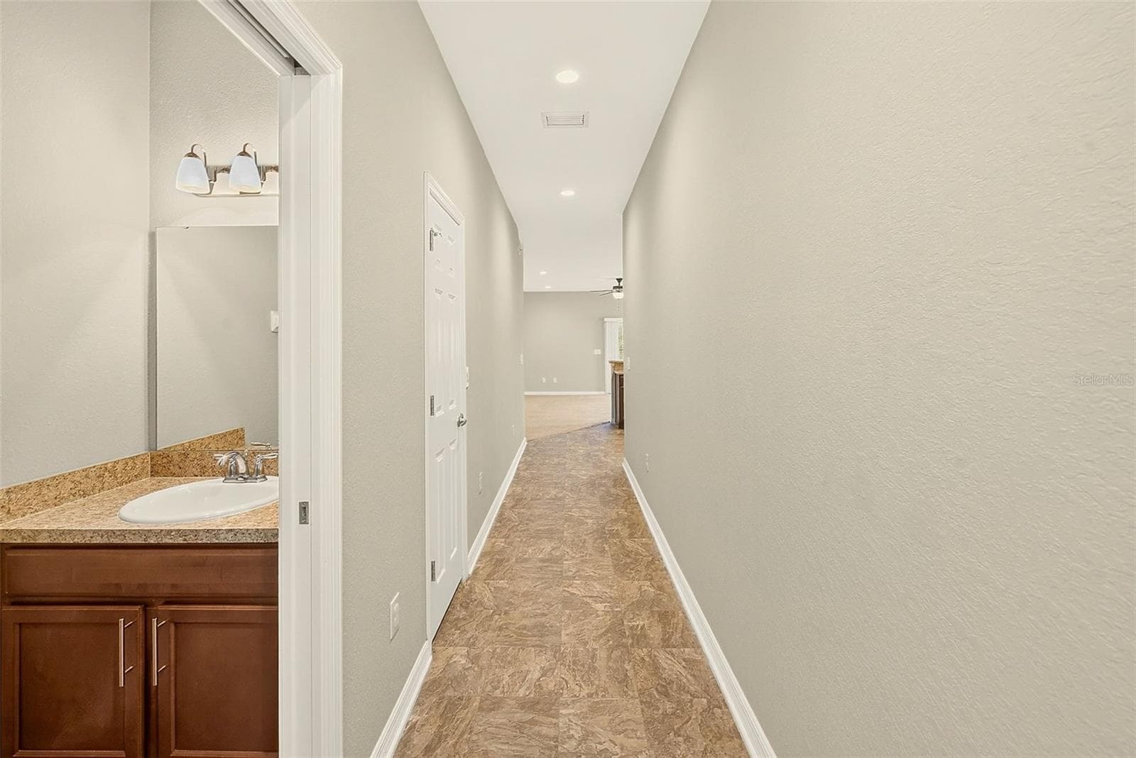 Townhouse at 4721 VIGNETTE WAY, SARASOTA, photo 4 of 32