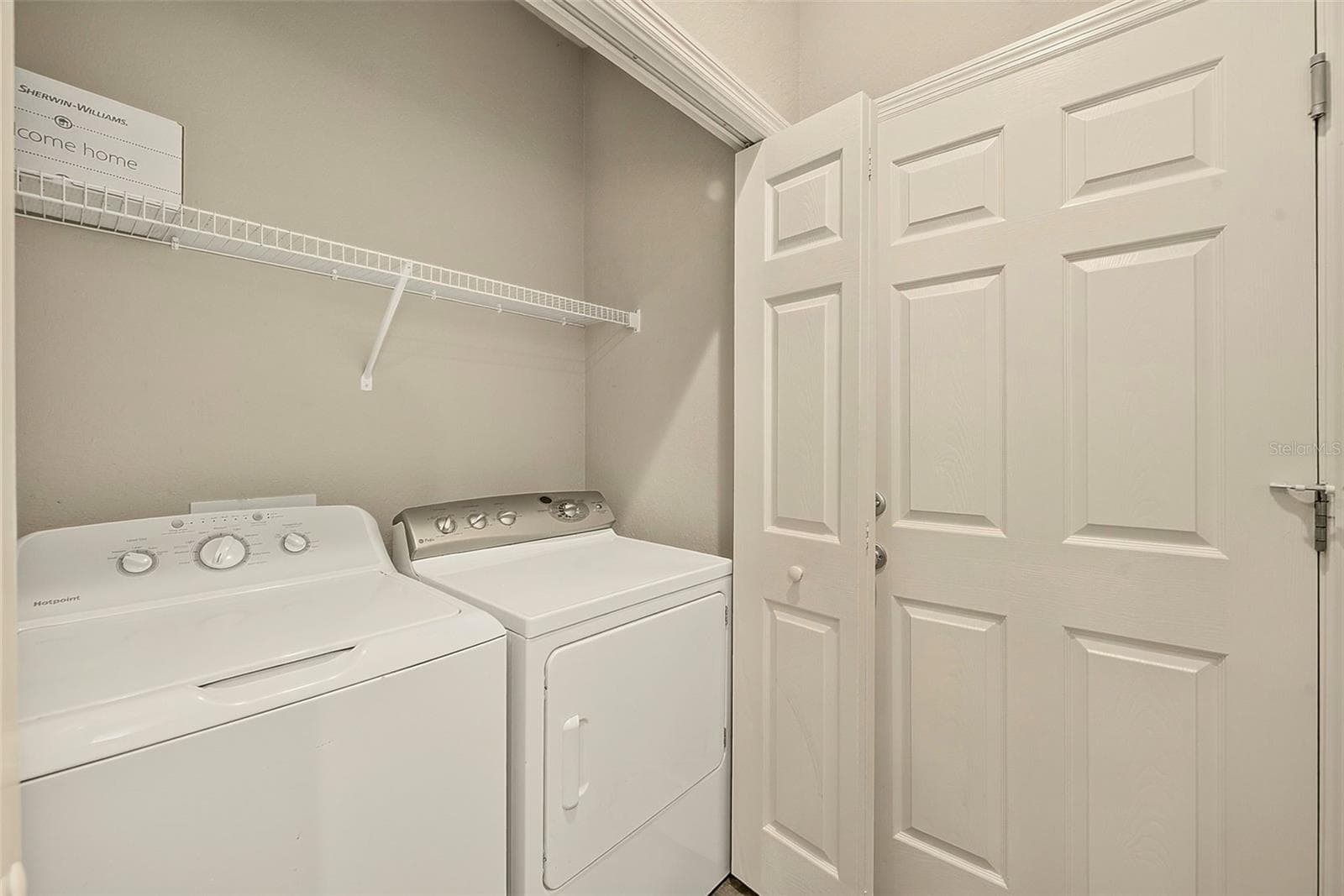 Laundry in kitchen nook - 4721 VIGNETTE WAY, SARASOTA