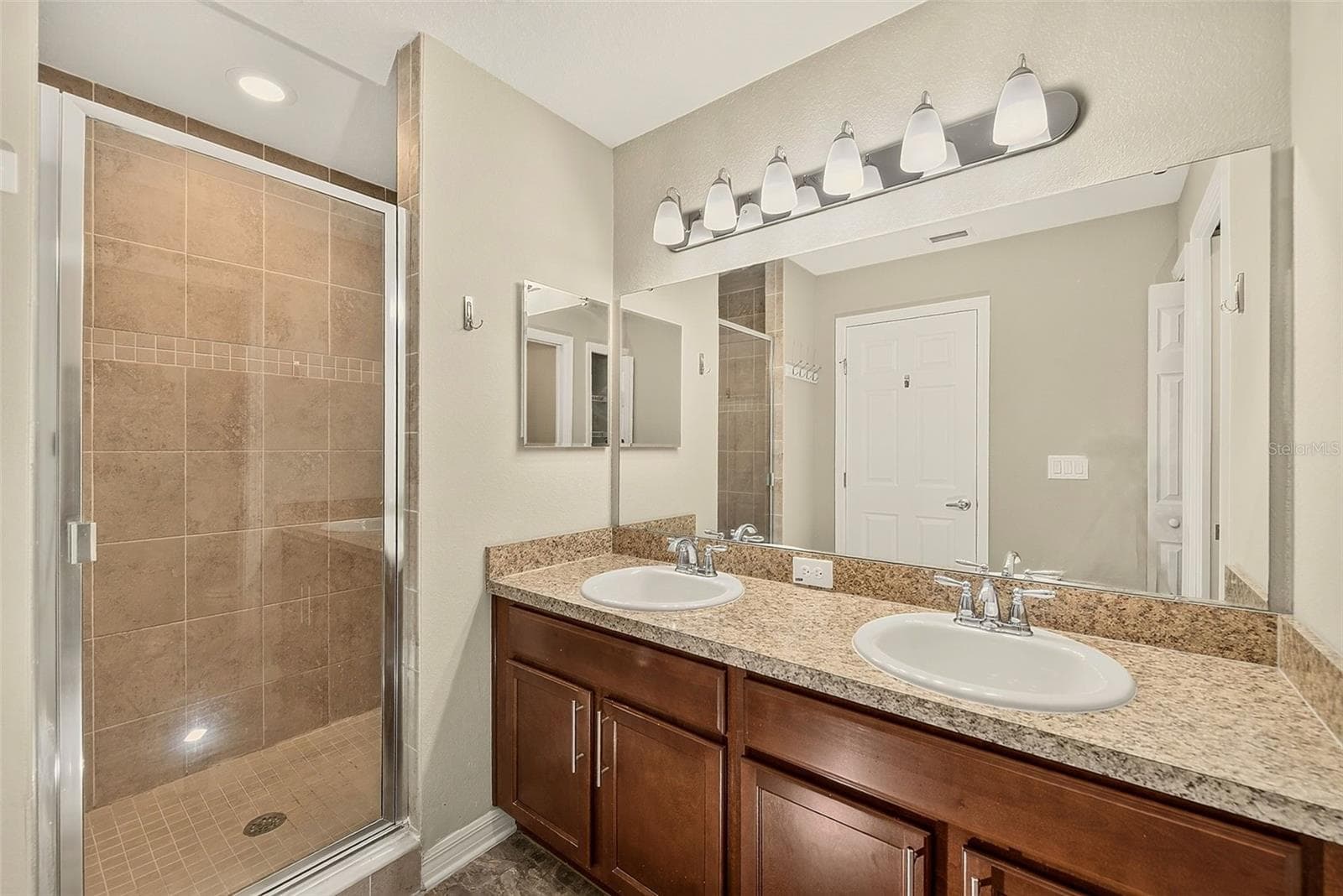 Primary Suite bathroom - 4721 VIGNETTE WAY, SARASOTA