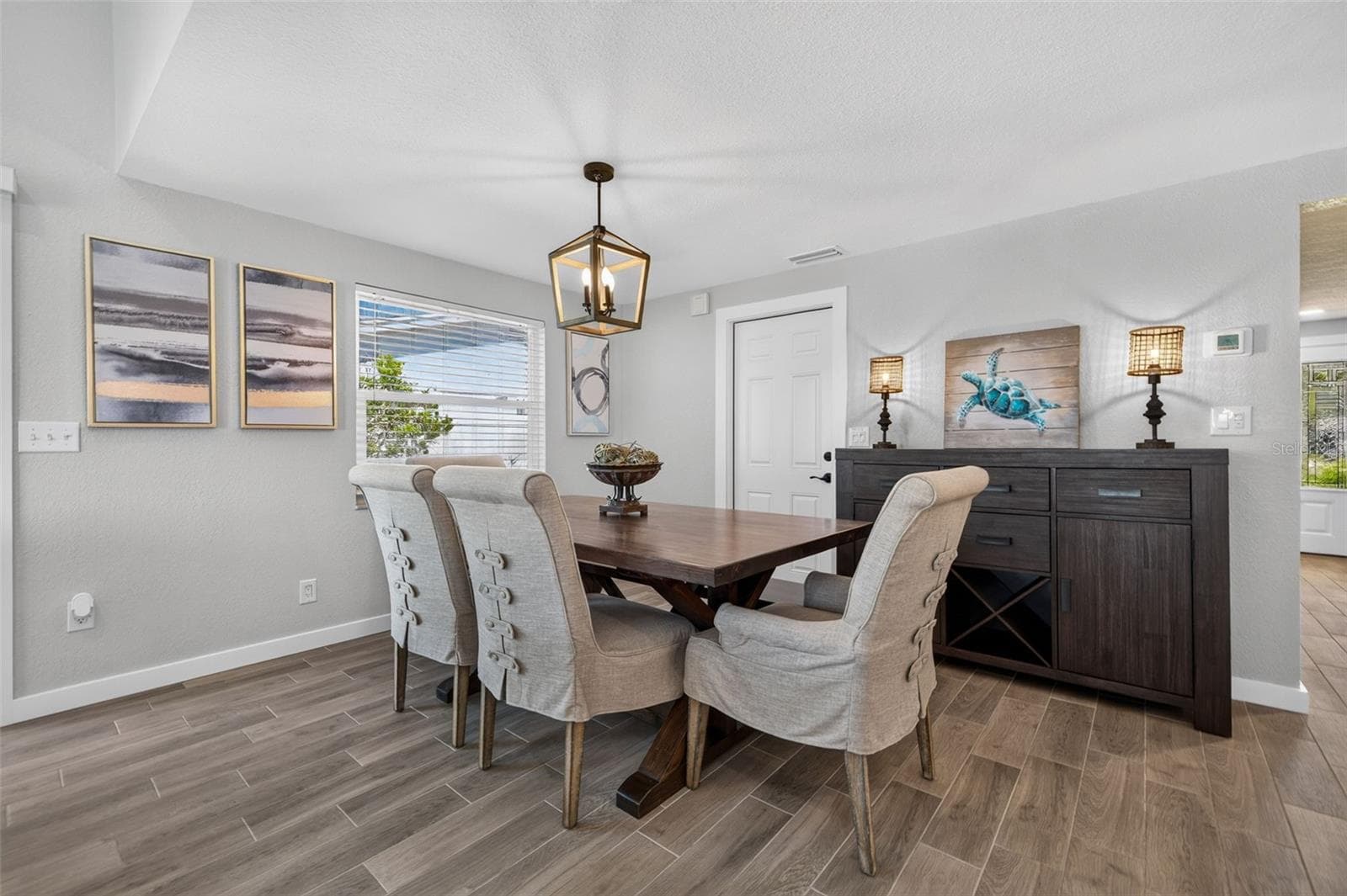 Single Family Residence at 209 TALLAHASSEE DR NE, ST PETERSBURG, photo 14 of 38