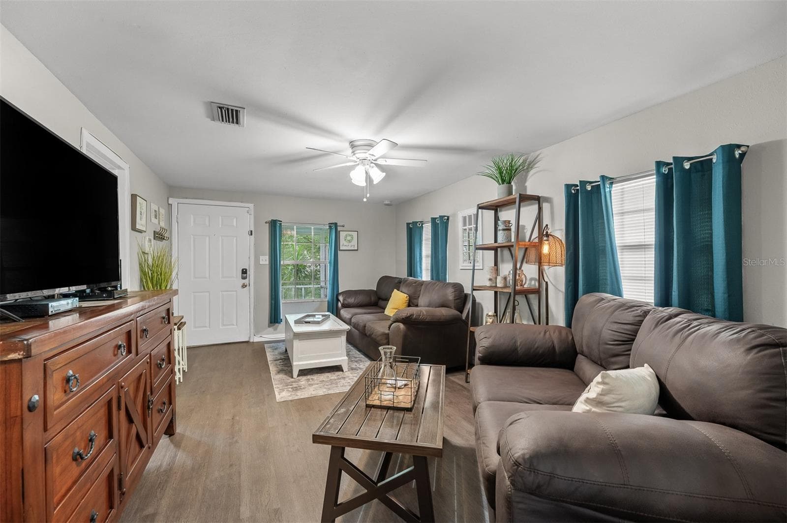 Single Family Residence at 5080 SEMINOLE AVE, WINTER PARK, photo 6 of 33