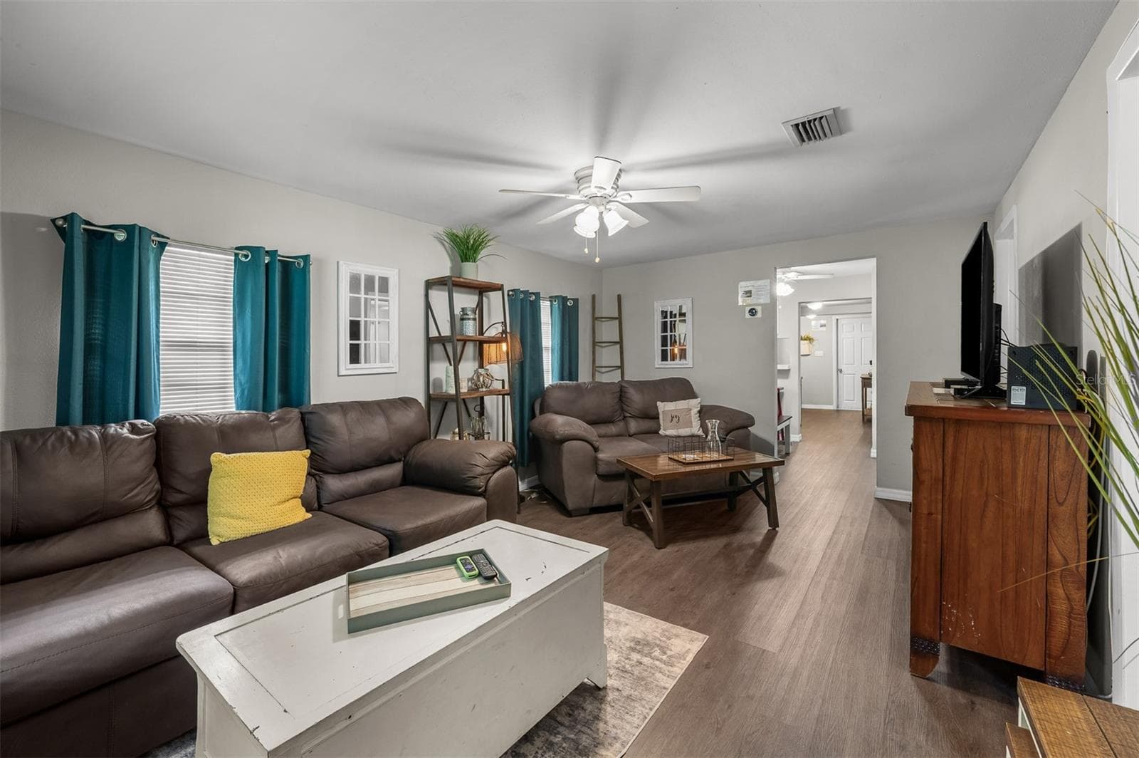 Single Family Residence at 5080 SEMINOLE AVE, WINTER PARK, photo 8 of 33