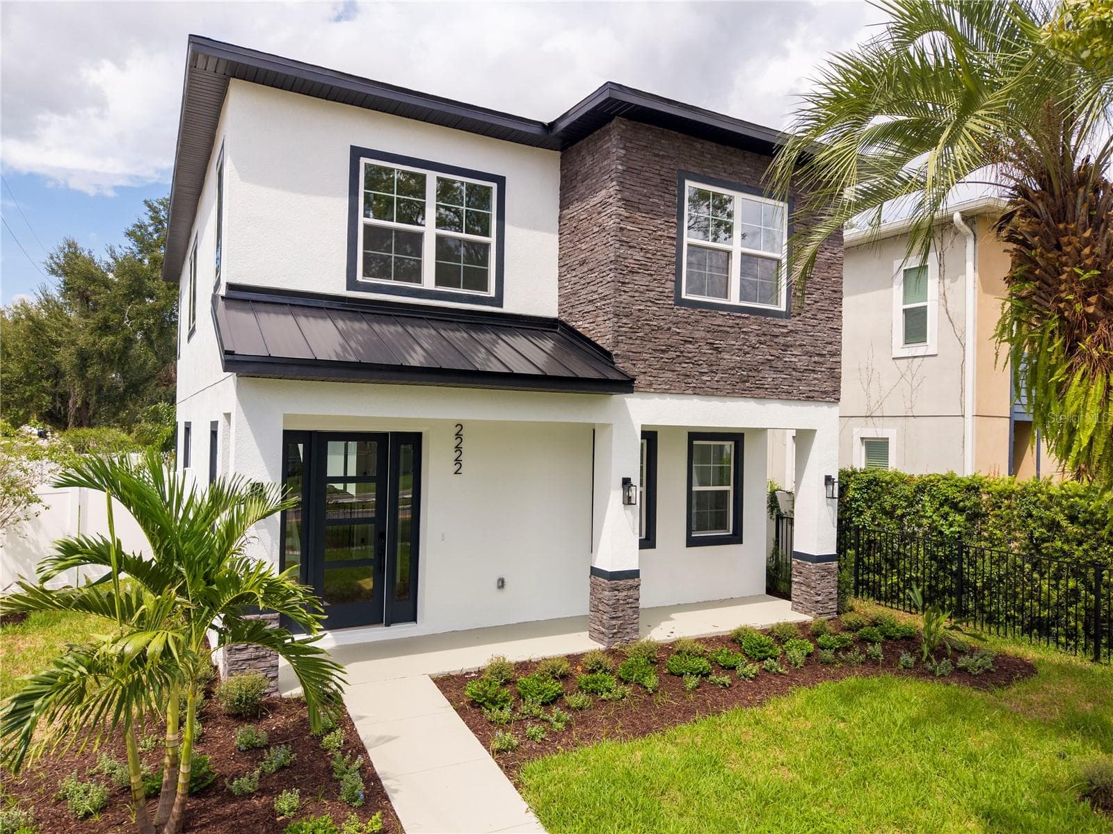 Single Family Residence at 2222 DELANEY AVE, ORLANDO, photo 2 of 39