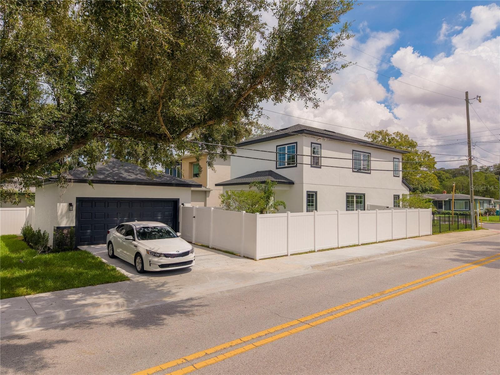 Single Family Residence at 2222 DELANEY AVE, ORLANDO, photo 3 of 39