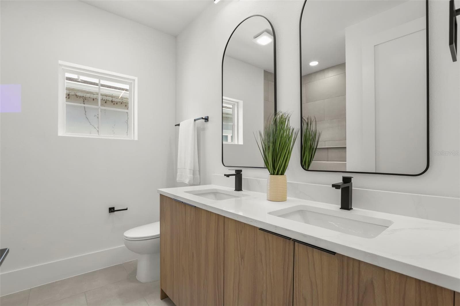 Single Family Residence at 2222 DELANEY AVE, ORLANDO, photo 26 of 39