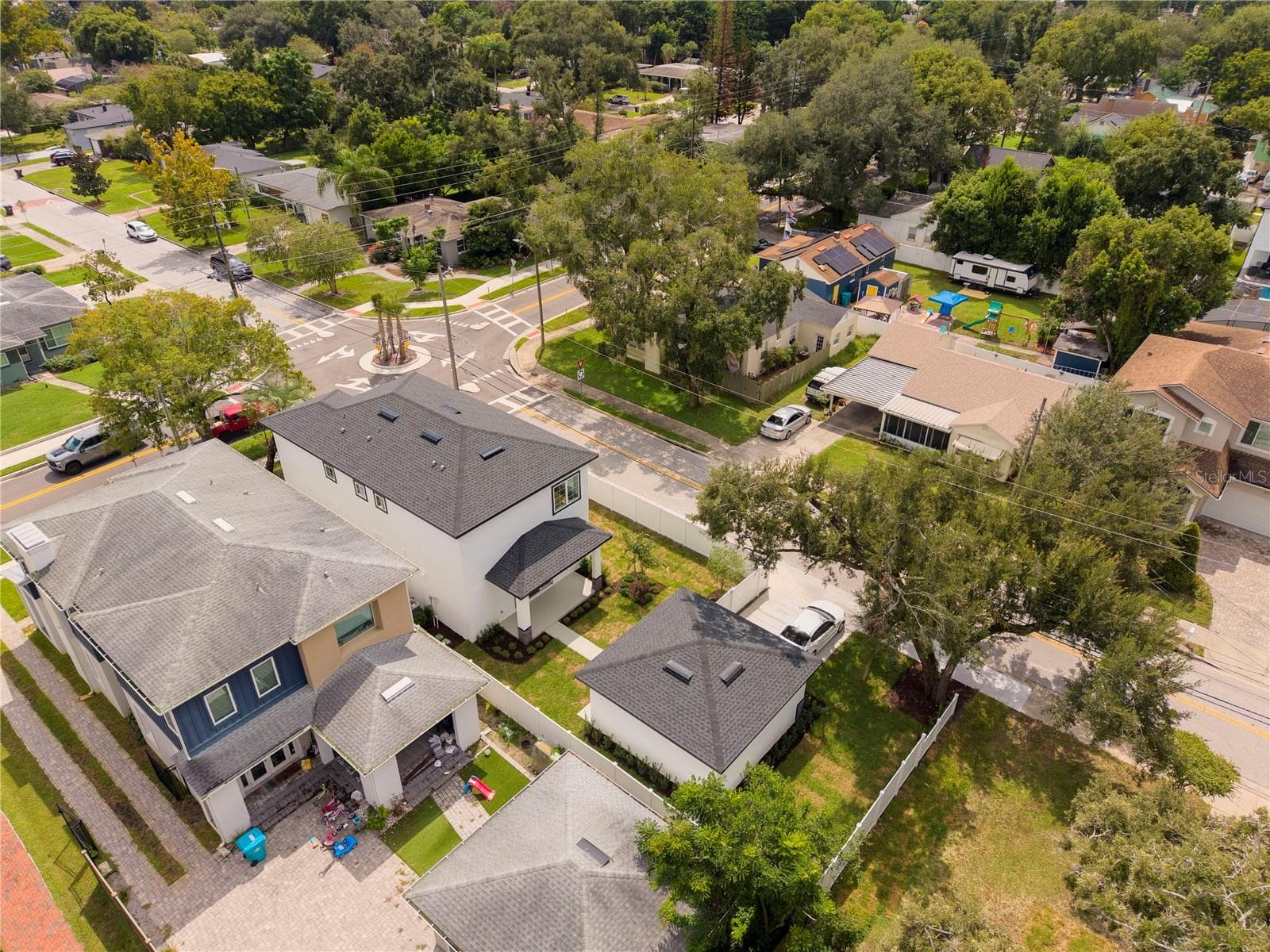 Single Family Residence at 2222 DELANEY AVE, ORLANDO, photo 34 of 39