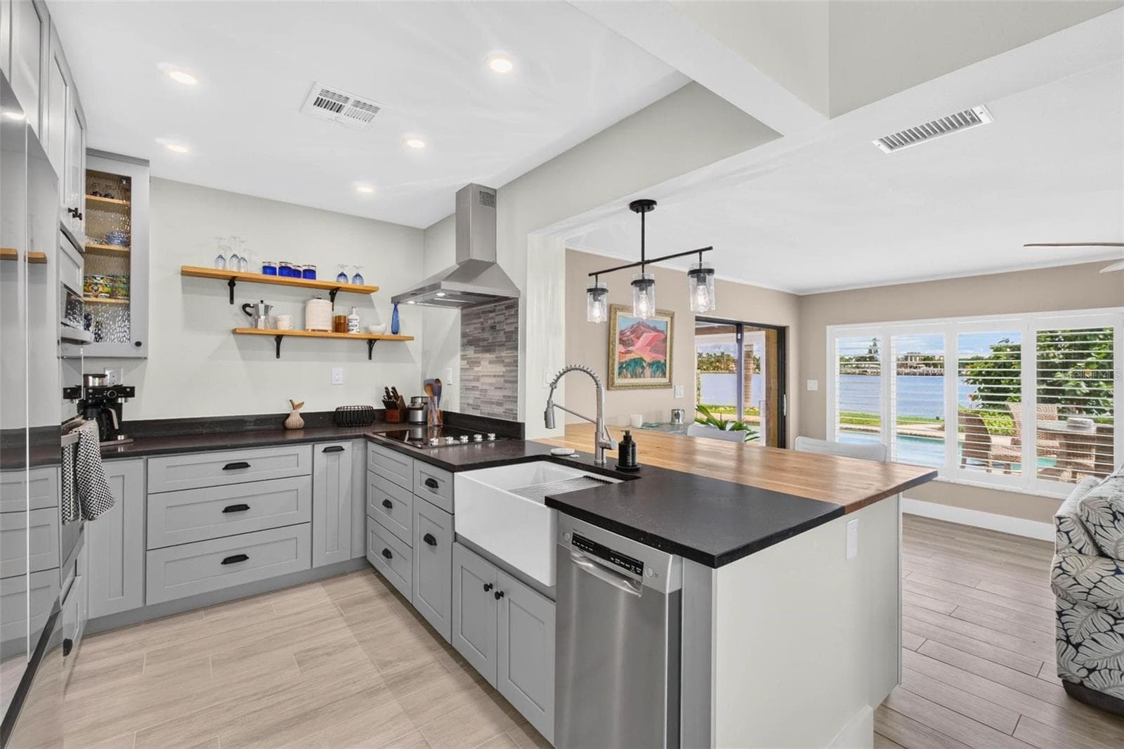 Kitchen - 53 DOLPHIN DR, TREASURE ISLAND