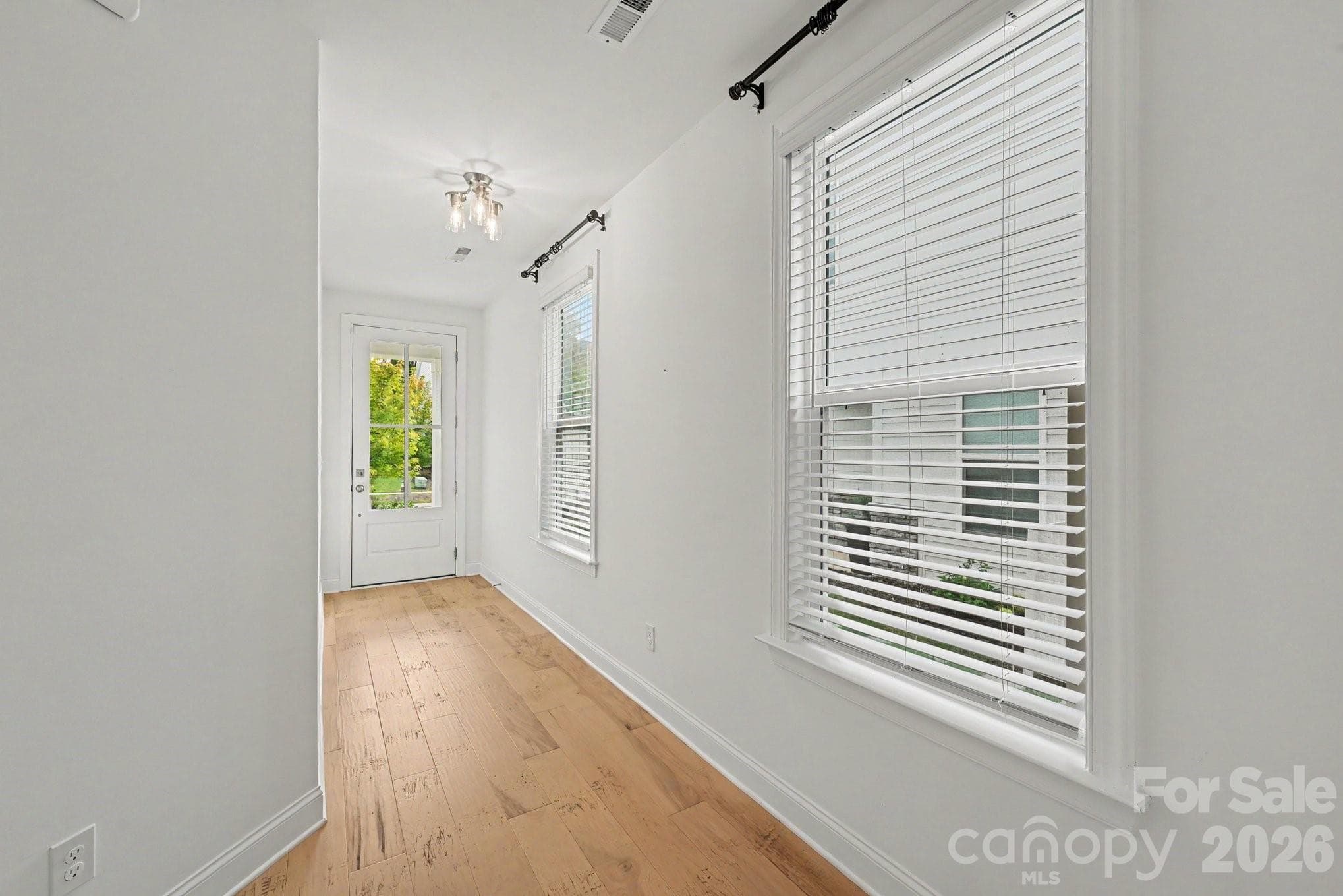 Townhouse at 6008 Corbin Woods Court, Charlotte, photo 5 of 31