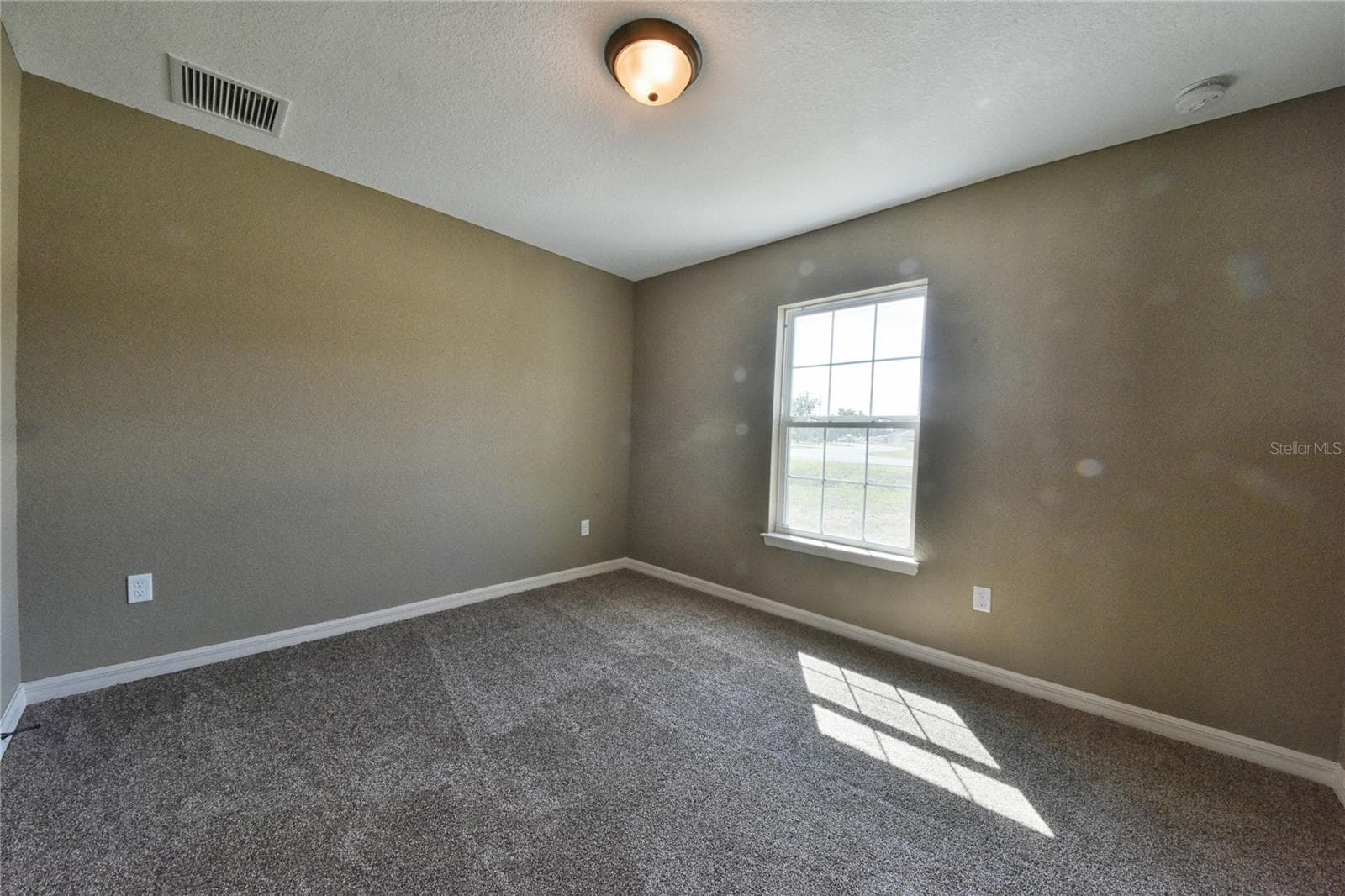 Single Family Residence at 12177 SW 96TH LN, DUNNELLON, photo 5 of 30