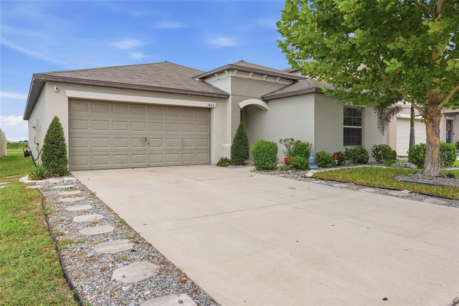 Front - 1423 GOLDEN GLOW DR, RUSKIN