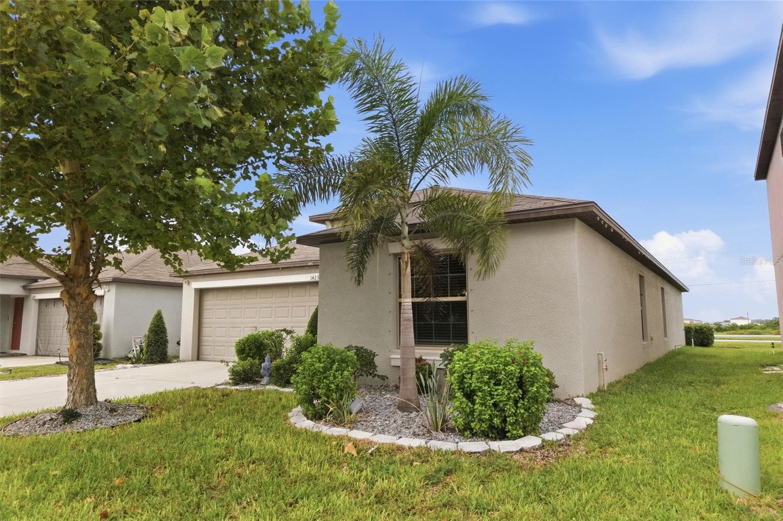 Front - 1423 GOLDEN GLOW DR, RUSKIN