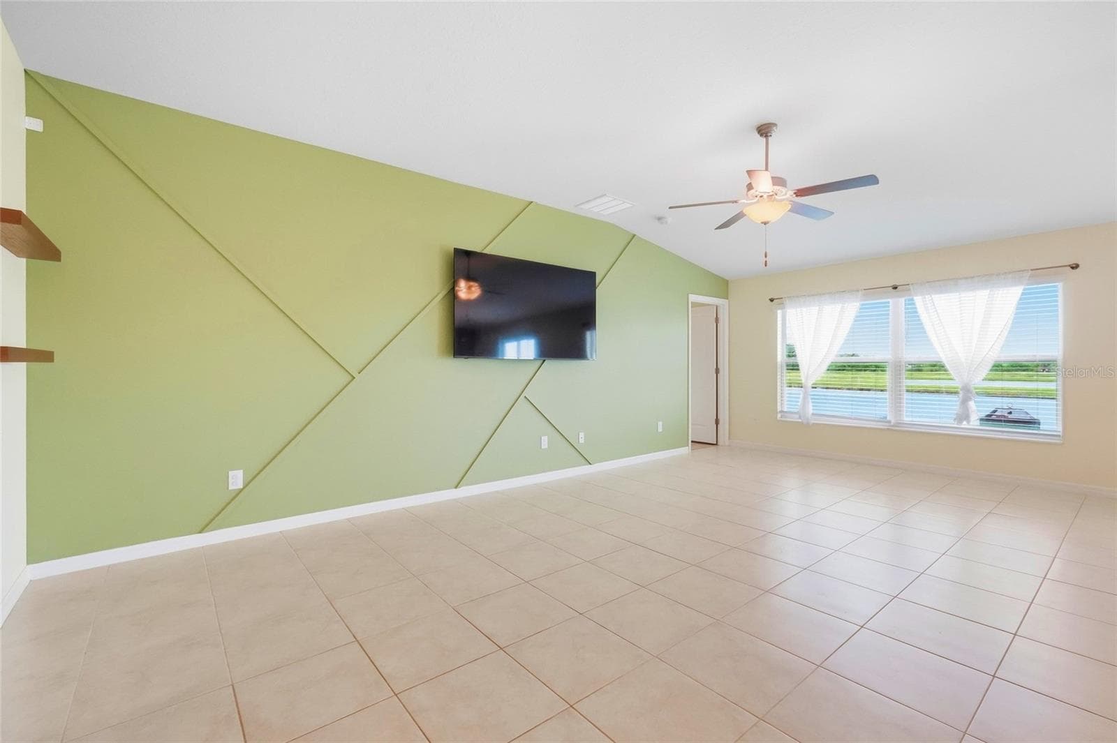 Living Room - 1423 GOLDEN GLOW DR, RUSKIN