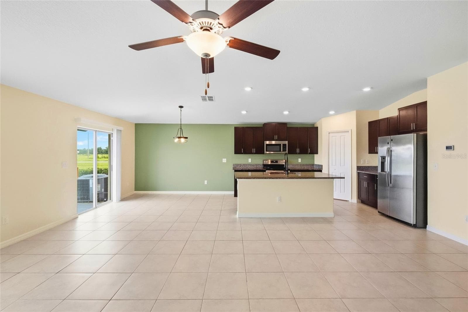 Single Family Residence at 1423 GOLDEN GLOW DR, RUSKIN, photo 25 of 78