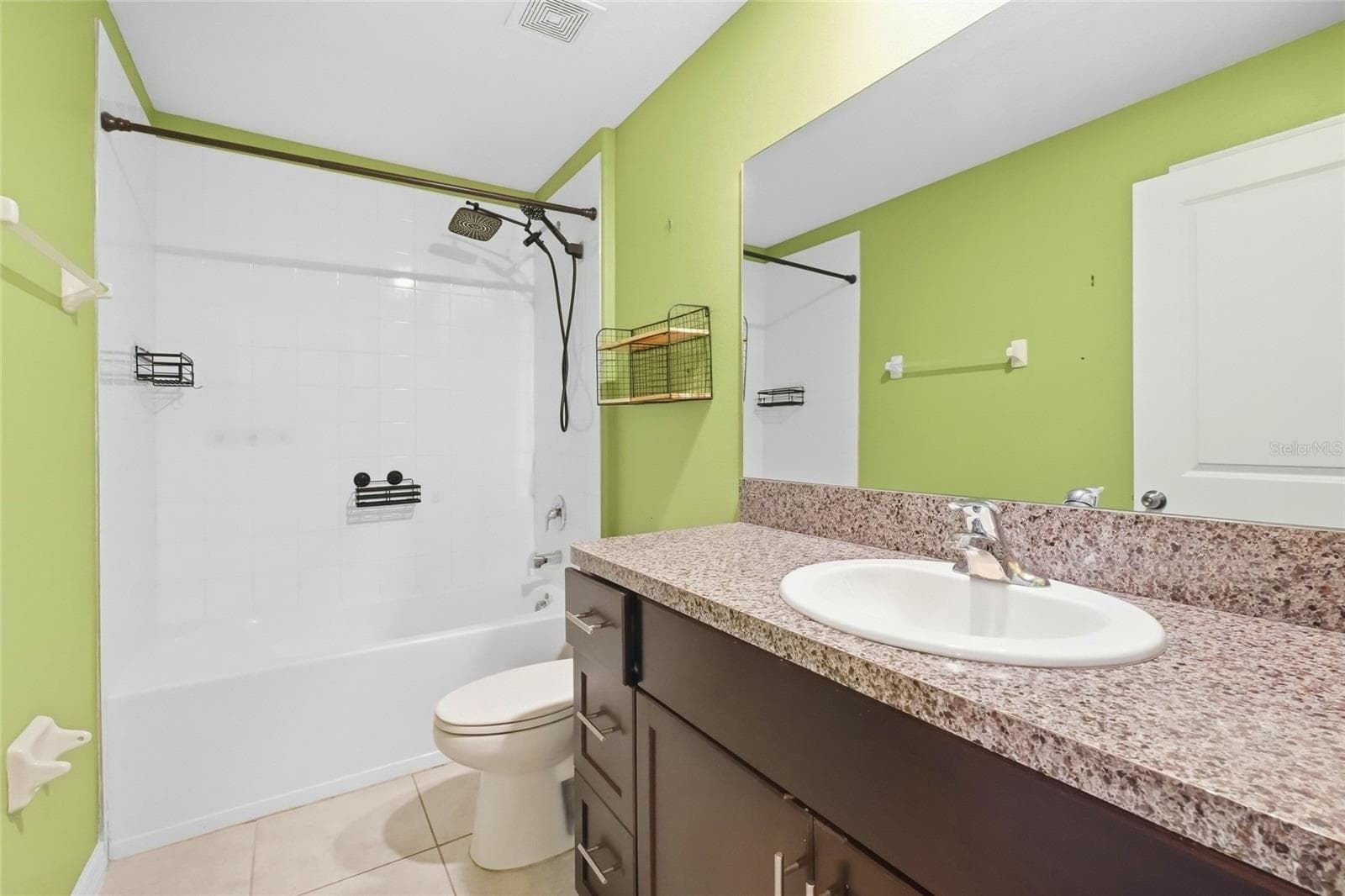Bathroom 2 - 1423 GOLDEN GLOW DR, RUSKIN