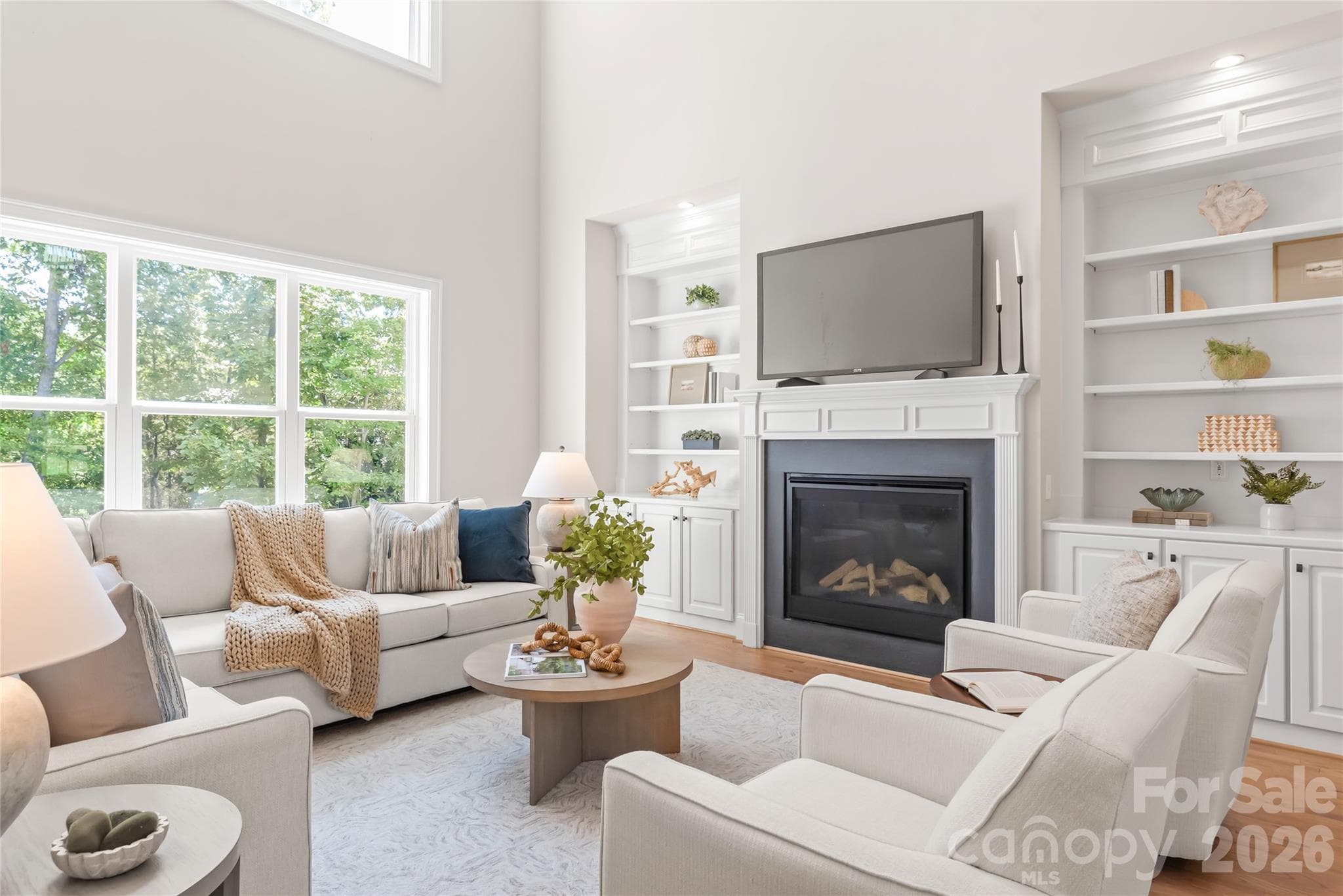 Single Family Residence at 229 South Shore Drive, Belmont, photo 7 of 48