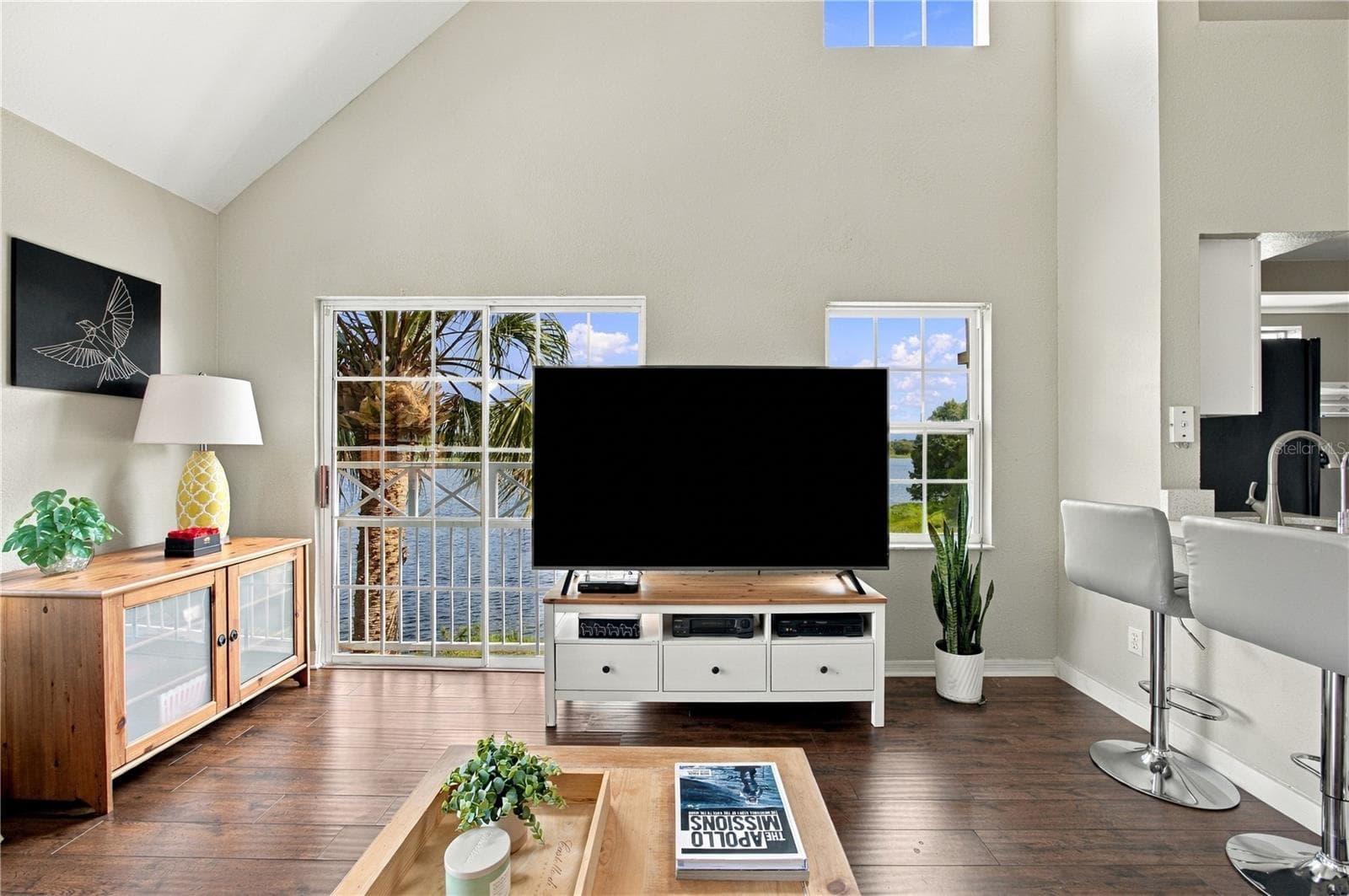 Condominium at 9570 LAKE CHASE ISLAND WAY #9570, TAMPA, photo 9 of 42