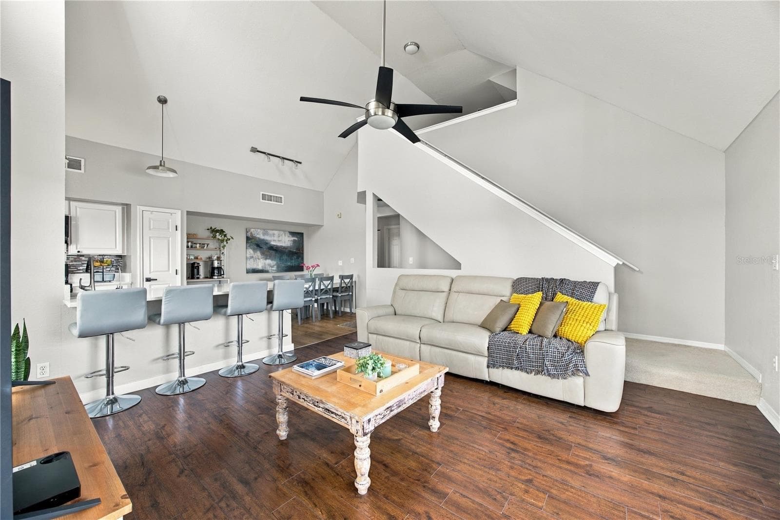 Condominium at 9570 LAKE CHASE ISLAND WAY #9570, TAMPA, photo 11 of 42