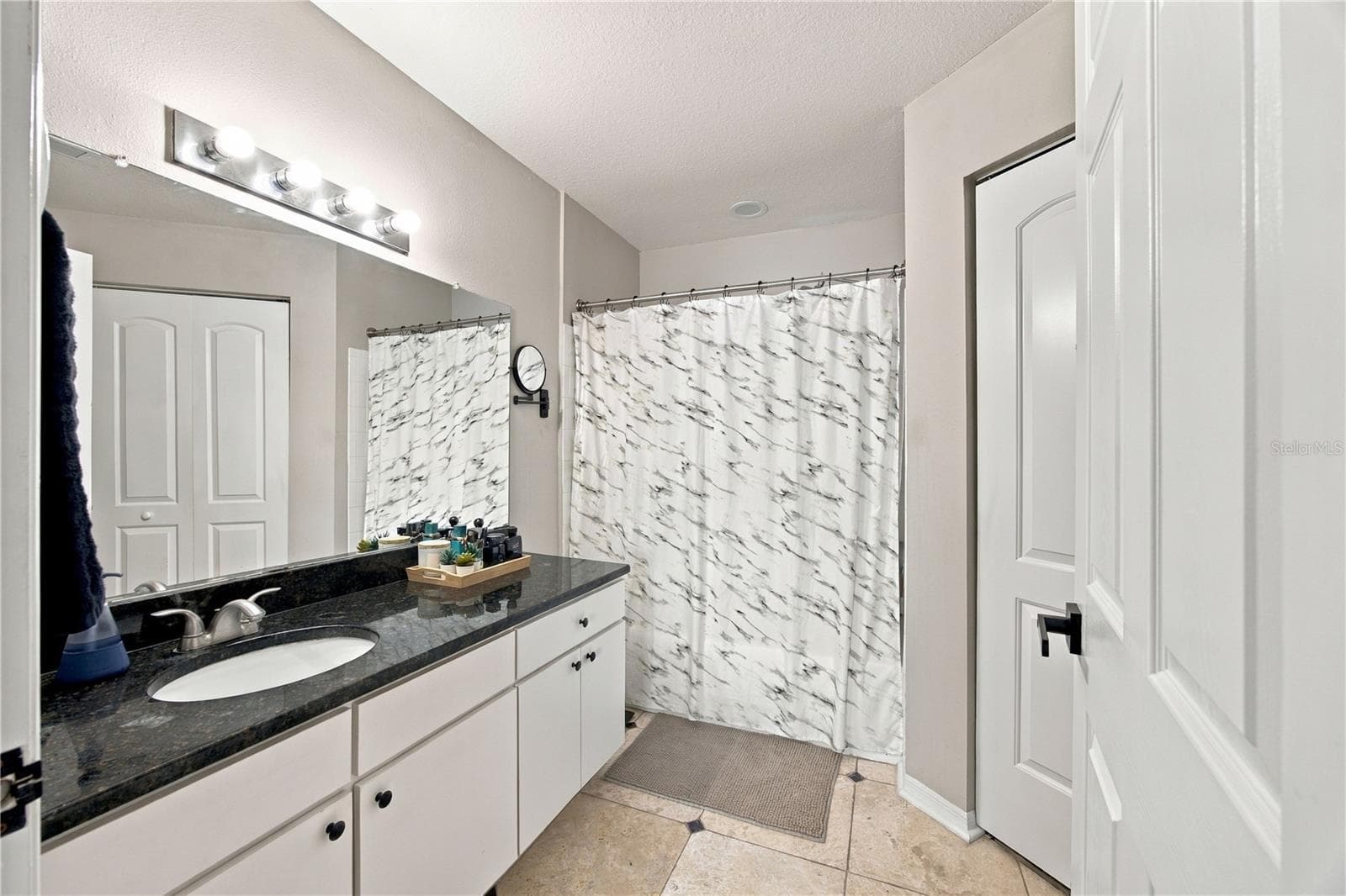 Condominium at 9570 LAKE CHASE ISLAND WAY #9570, TAMPA, photo 26 of 42