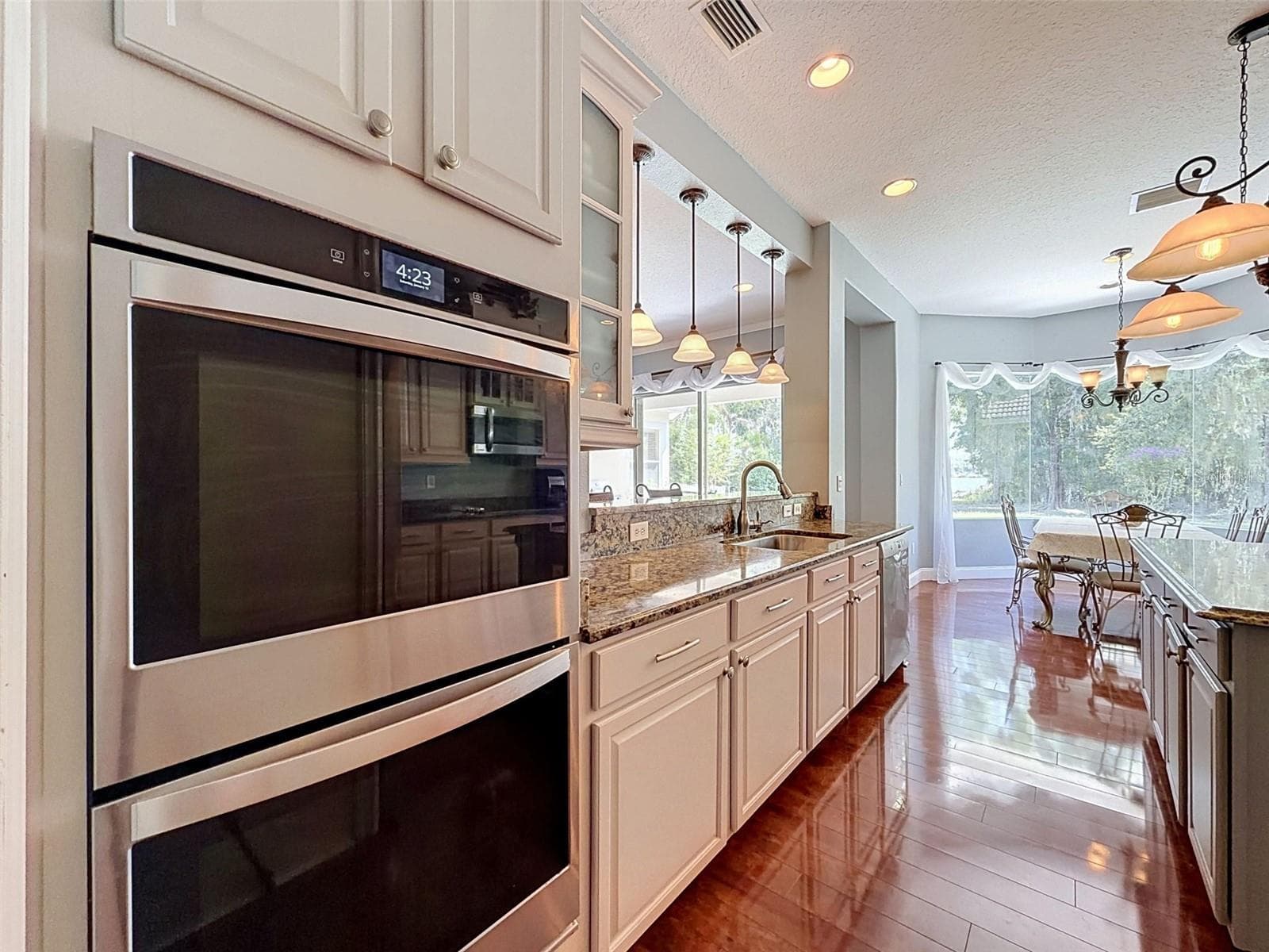 Single Family Residence at 11352 OYSTER BAY CIR, NEW PORT RICHEY, photo 13 of 48