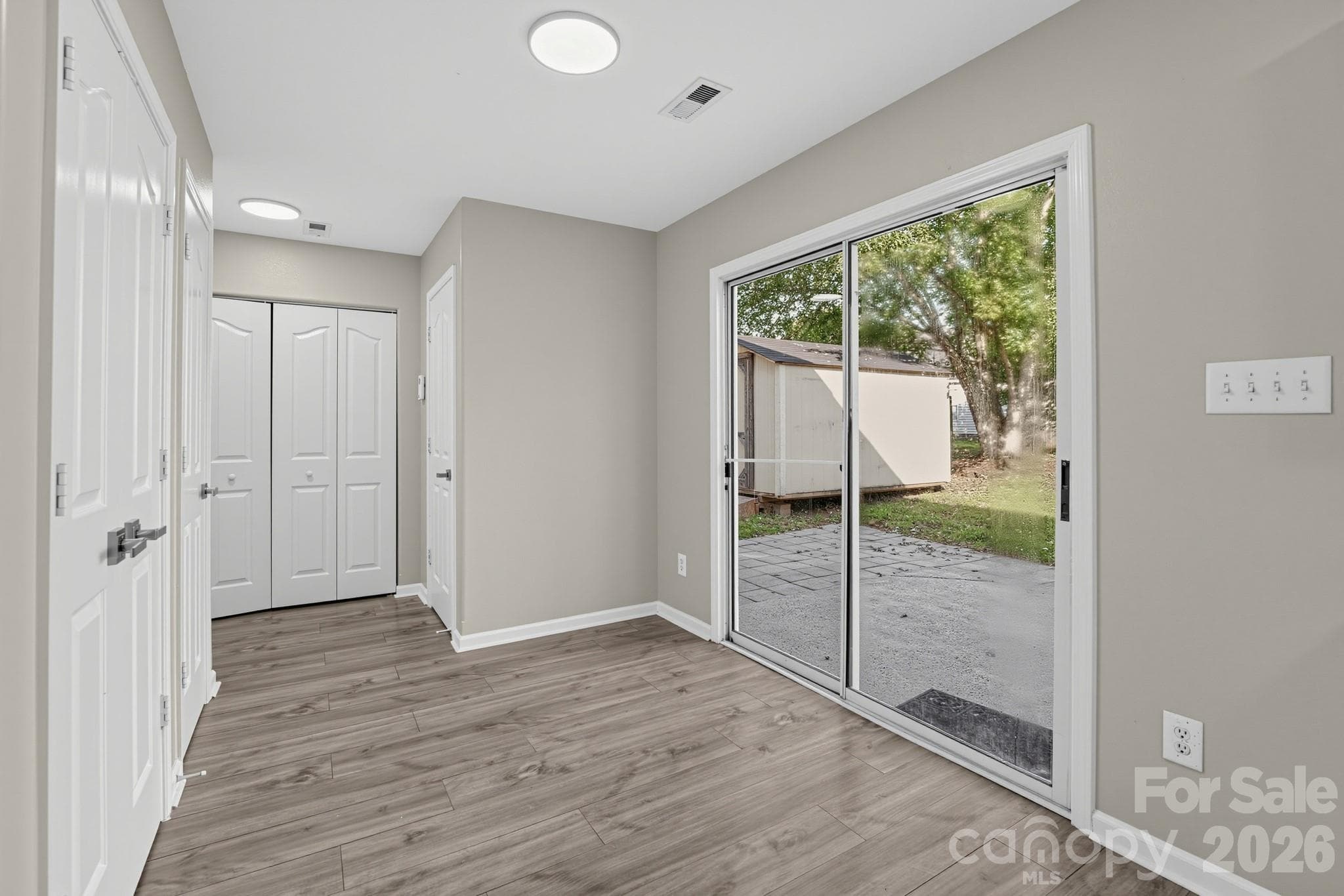 Single Family Residence at 3027 Hawick Commons Drive, Concord, photo 7 of 15