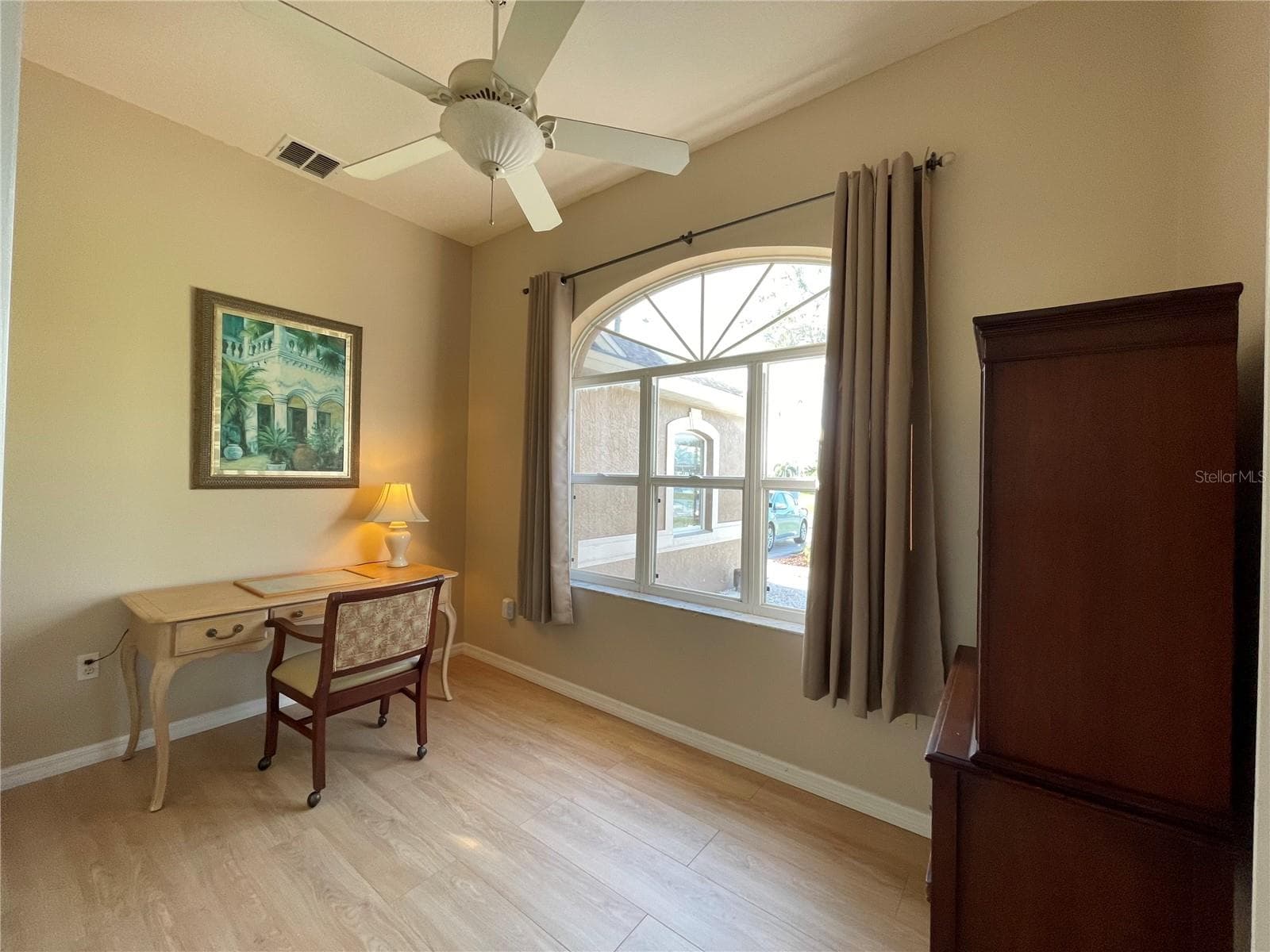 Single Family Residence at 511 ROTONDA CIR, ROTONDA WEST, photo 7 of 31