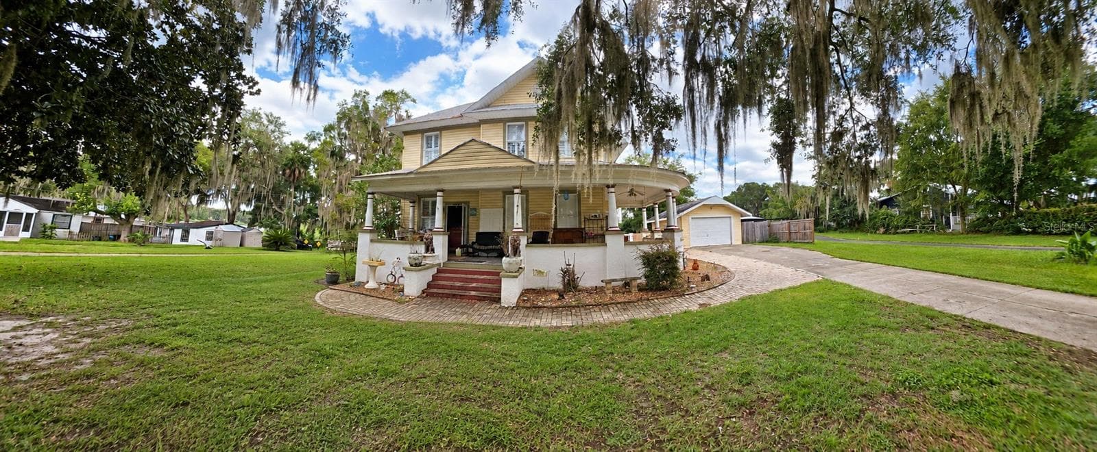 414 LAKE ST