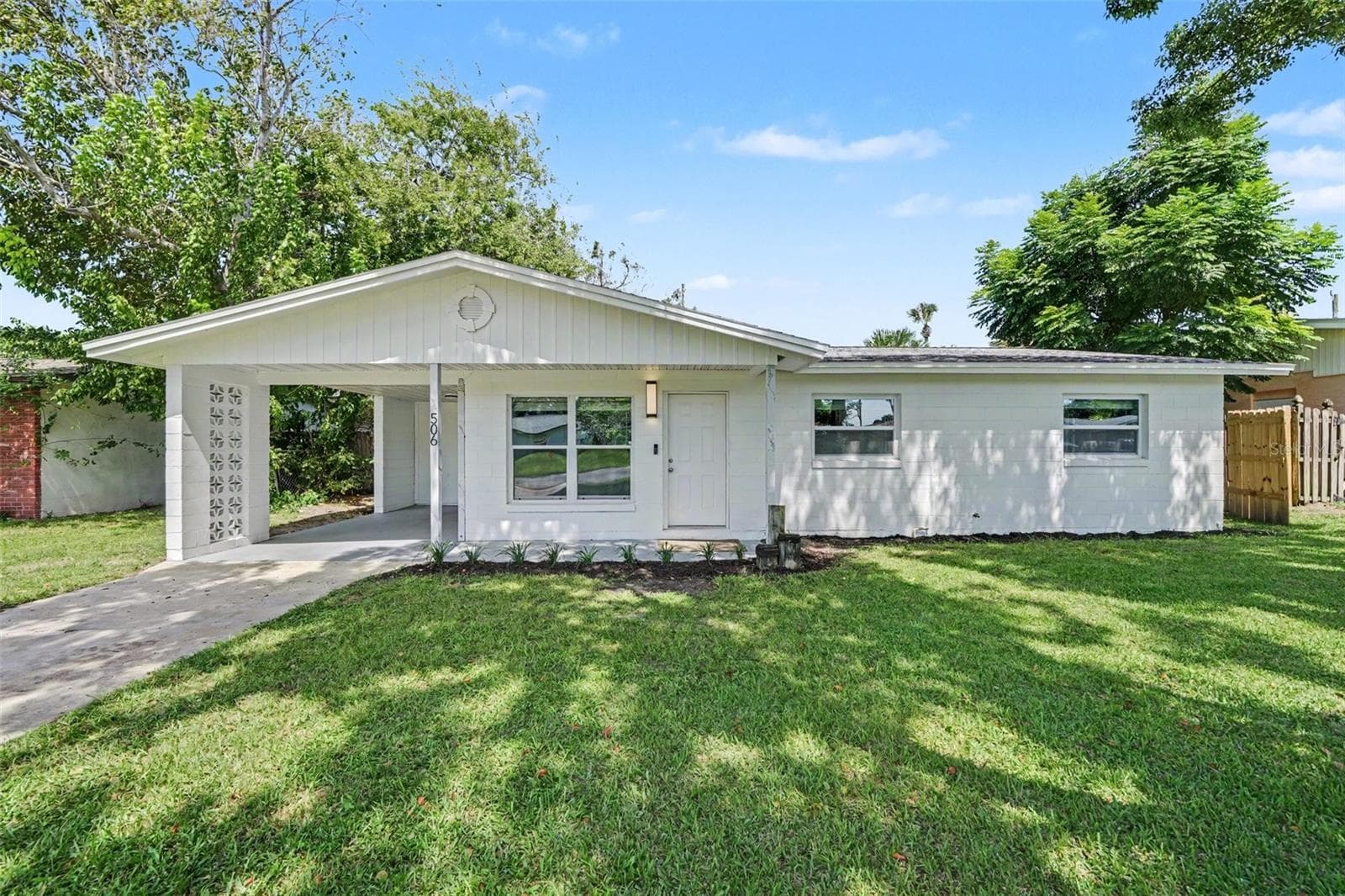 506 CAMBRIDGE CIR