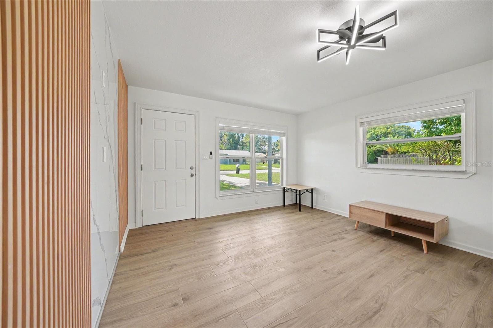 Single Family Residence at 506 CAMBRIDGE CIR, SOUTH DAYTONA, photo 4 of 23