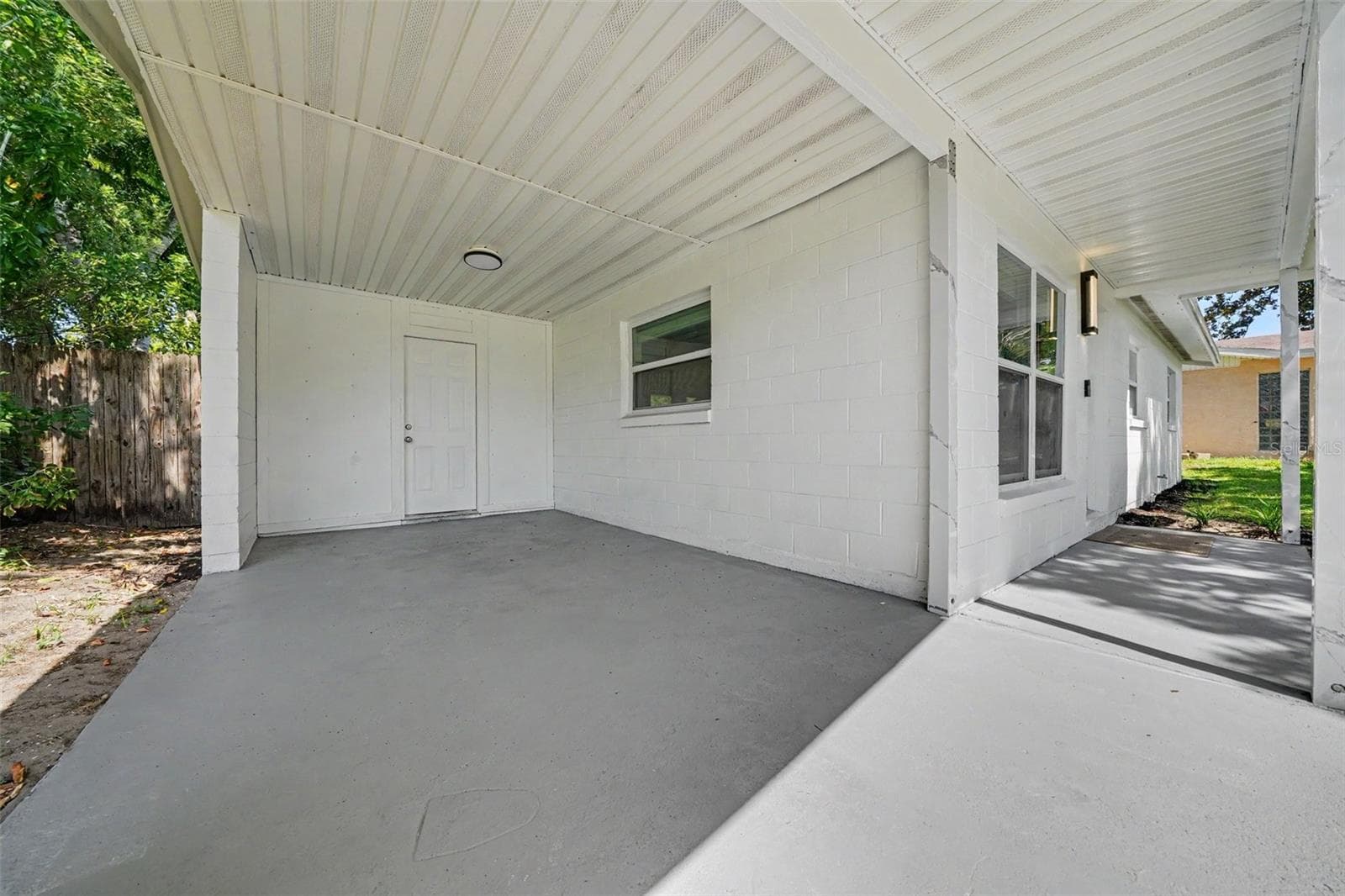 Single Family Residence at 506 CAMBRIDGE CIR, SOUTH DAYTONA, photo 18 of 23
