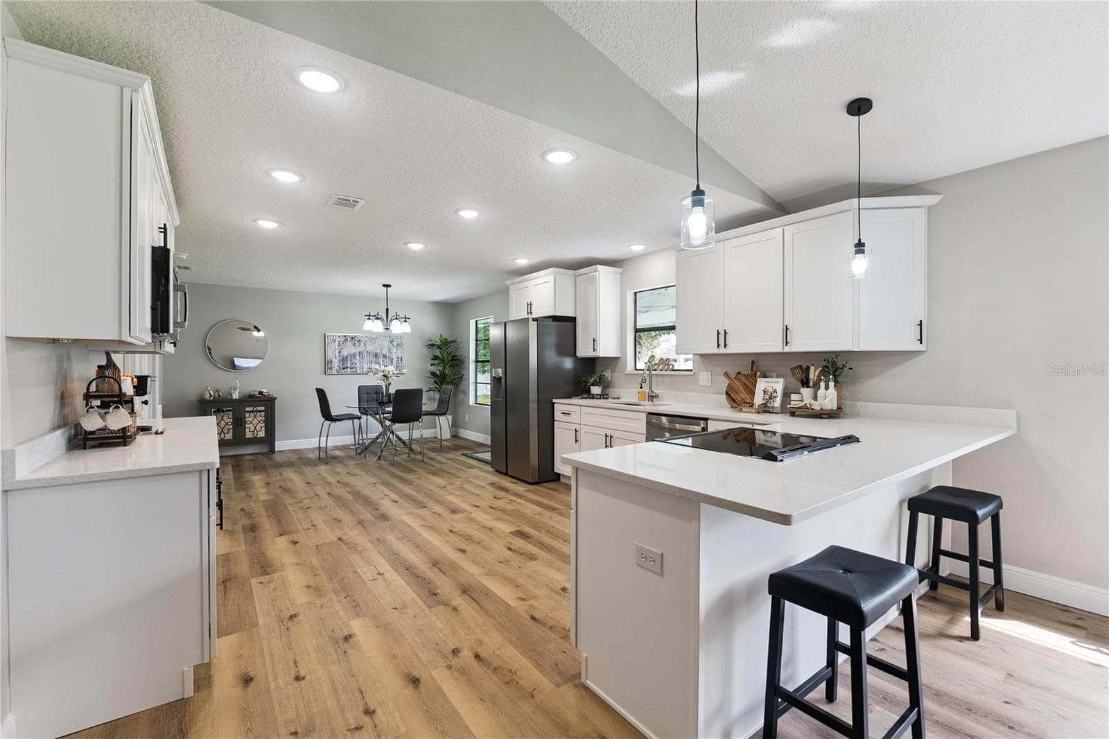 Kicthen - 3211 TRAVELERS PALM DR, EDGEWATER